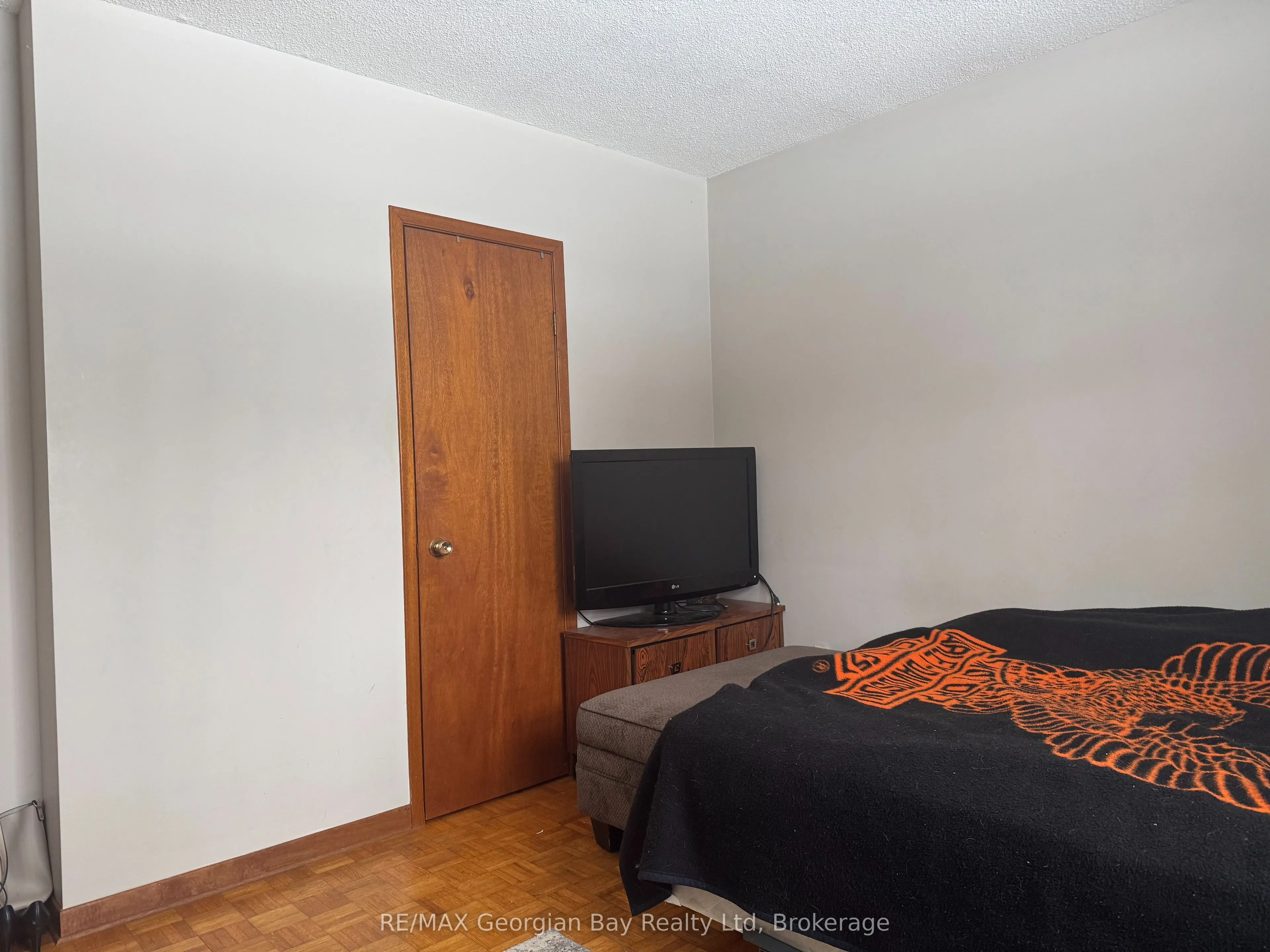 22 Oakwood Avenue