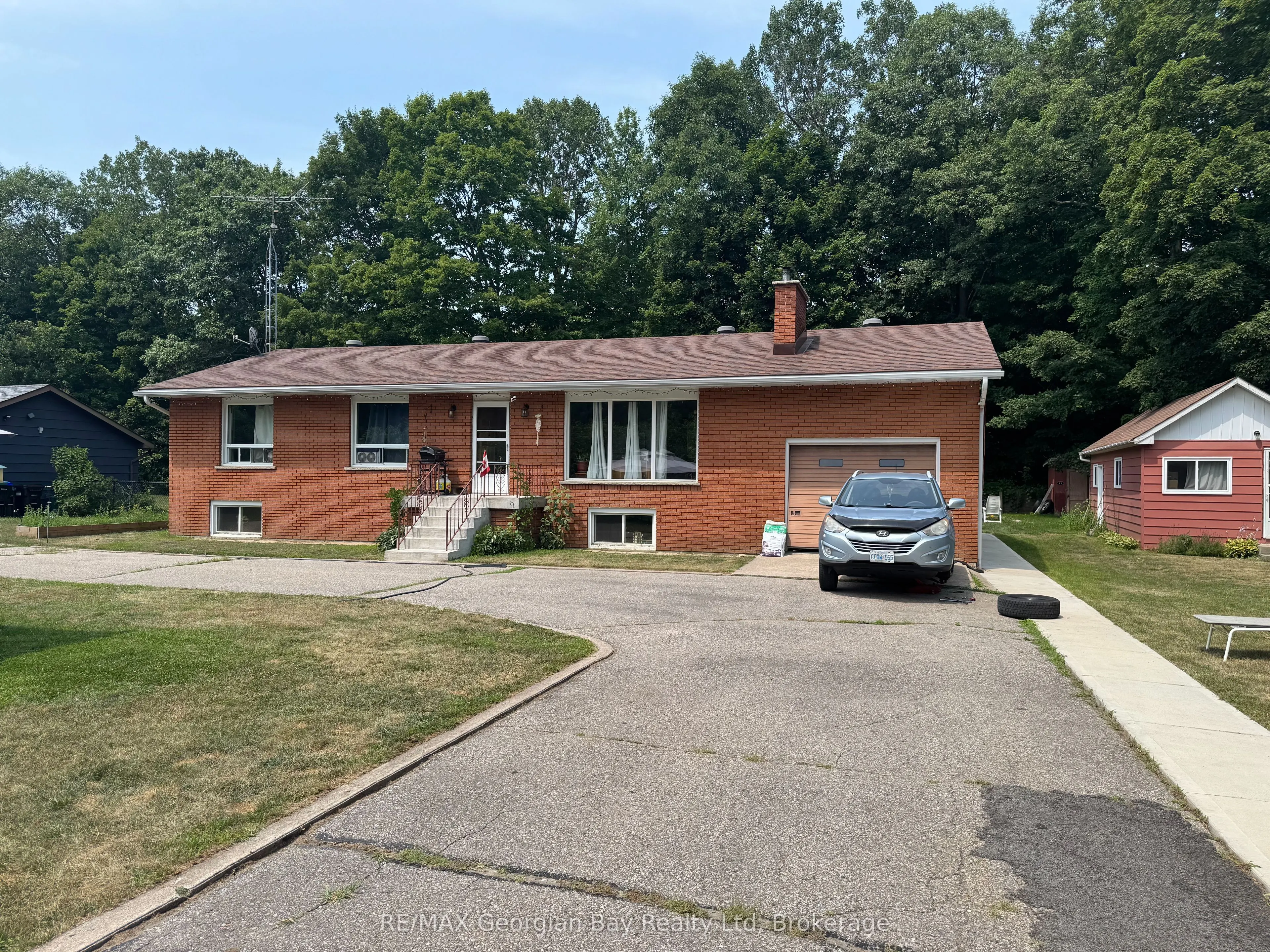 22 Oakwood Avenue