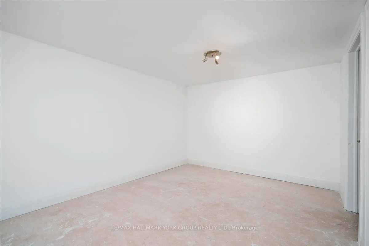 26 Golfdale Road
