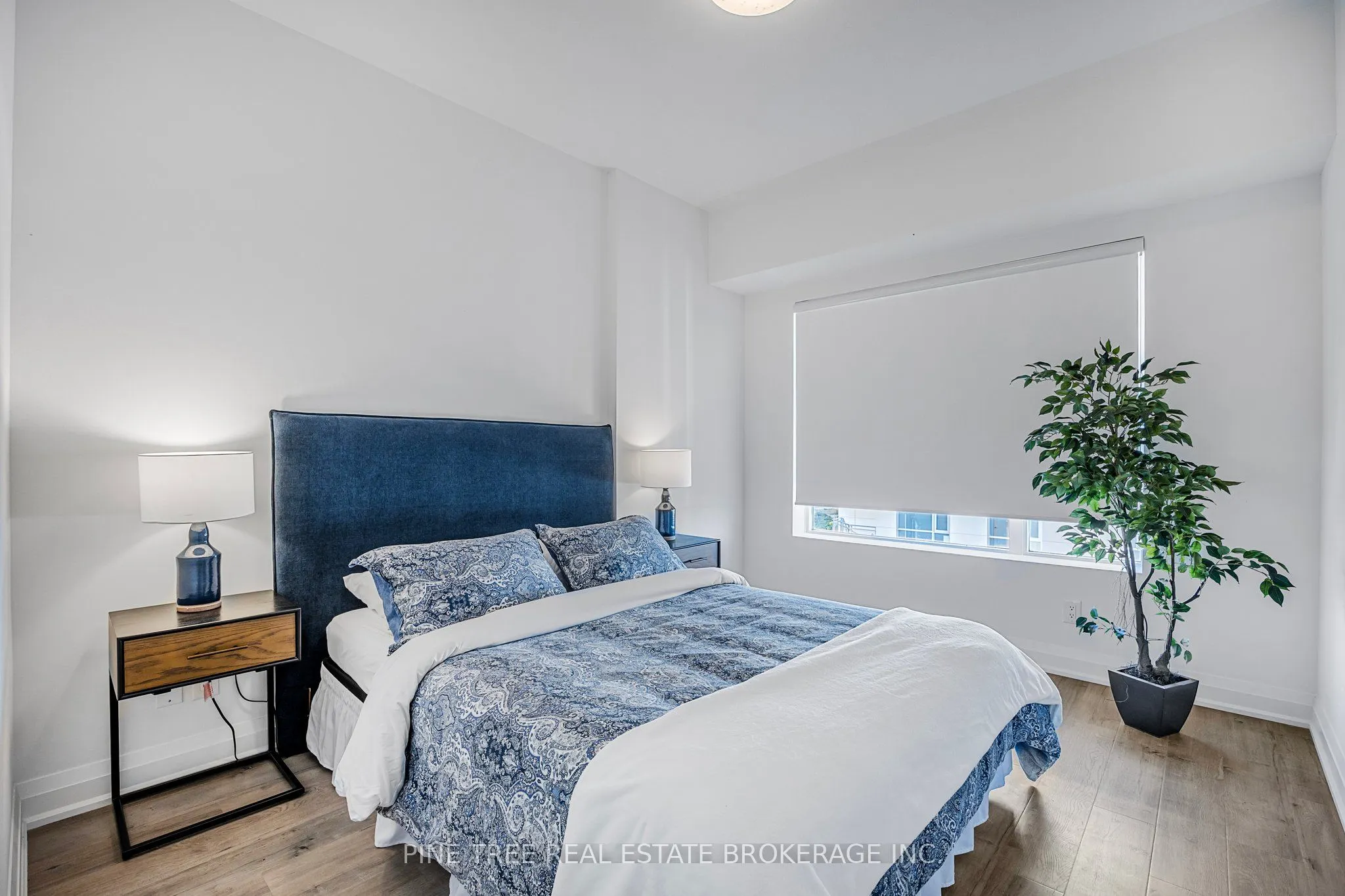 58 Lakeside Terrace #1105