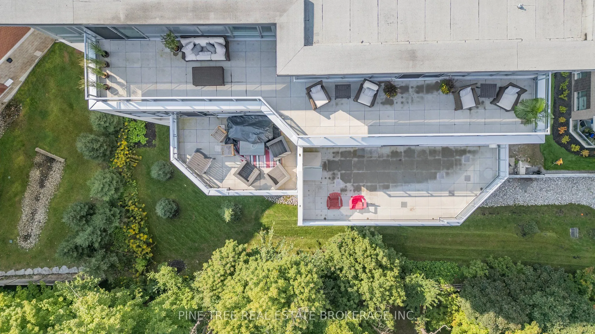 58 Lakeside Terrace #1105