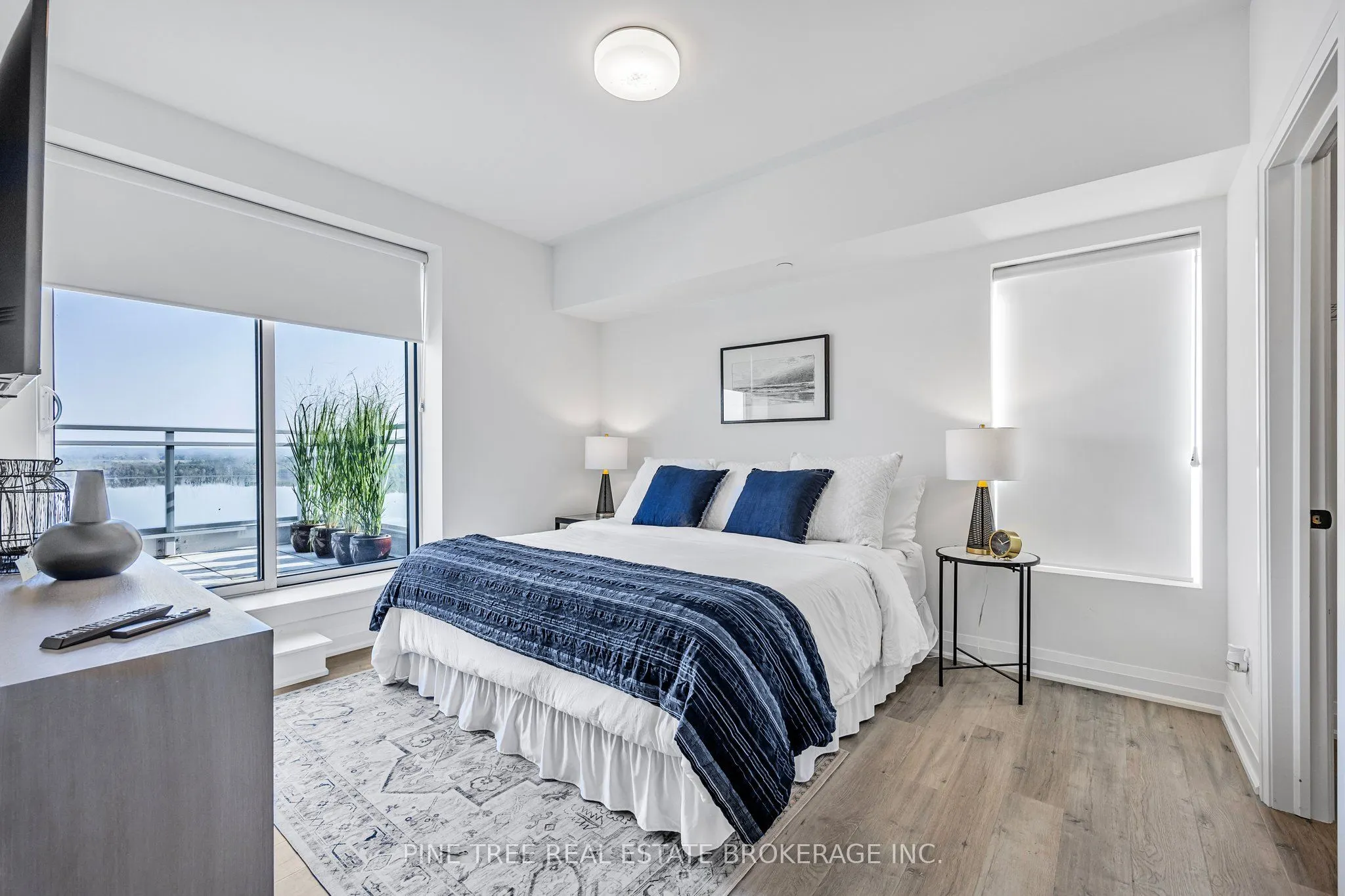 58 Lakeside Terrace #1105