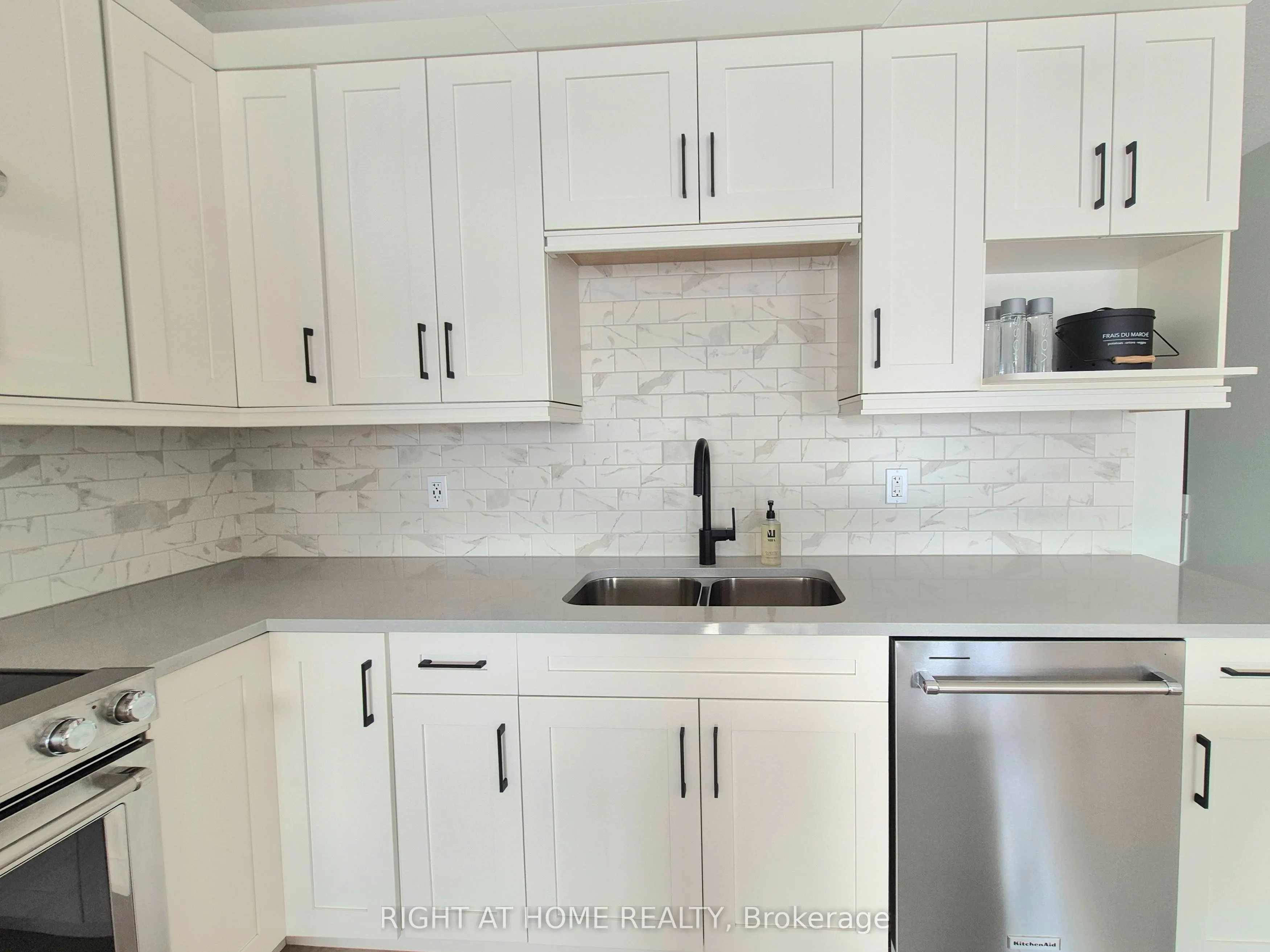 89 Archer Avenue