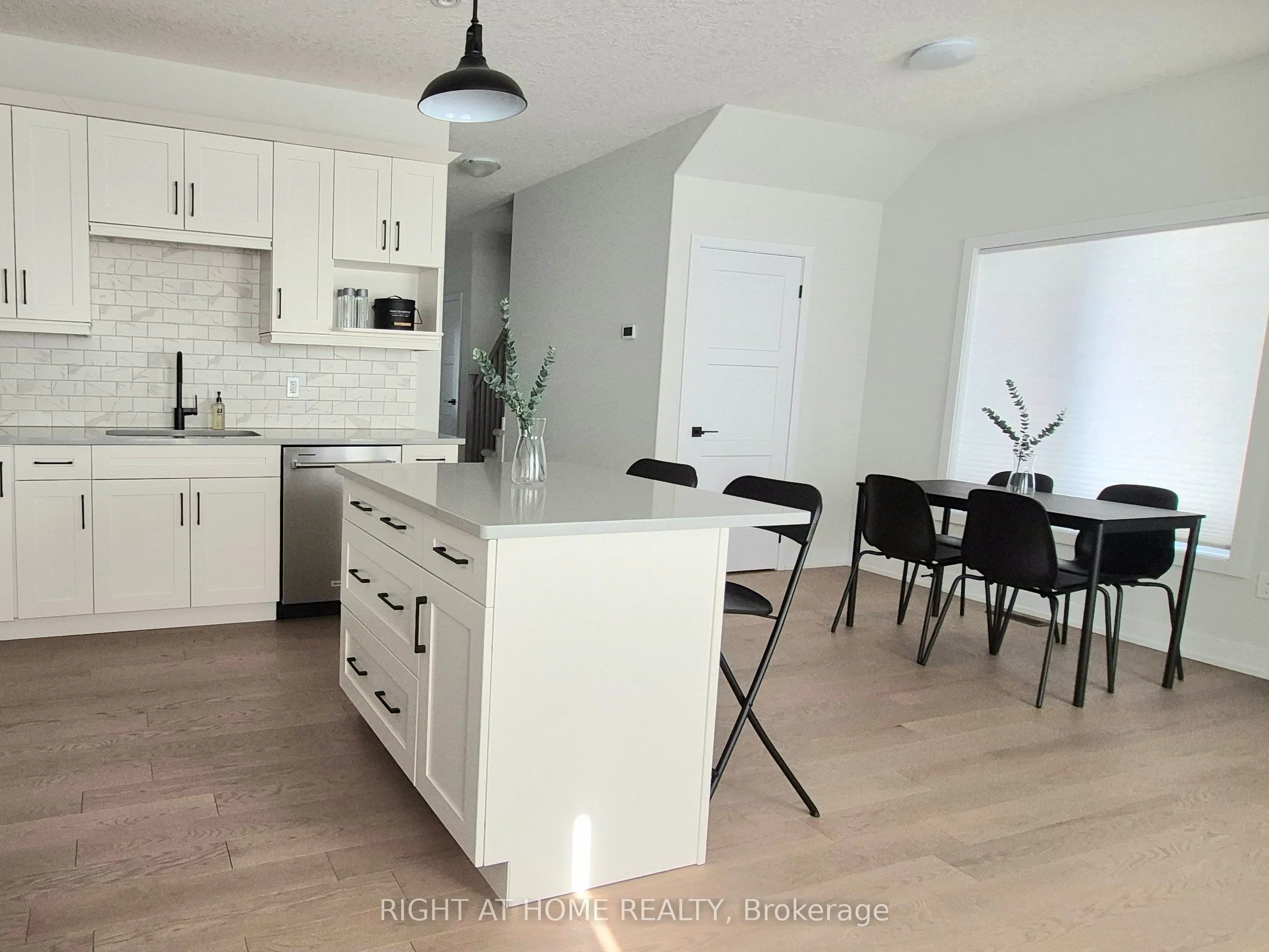 89 Archer Avenue