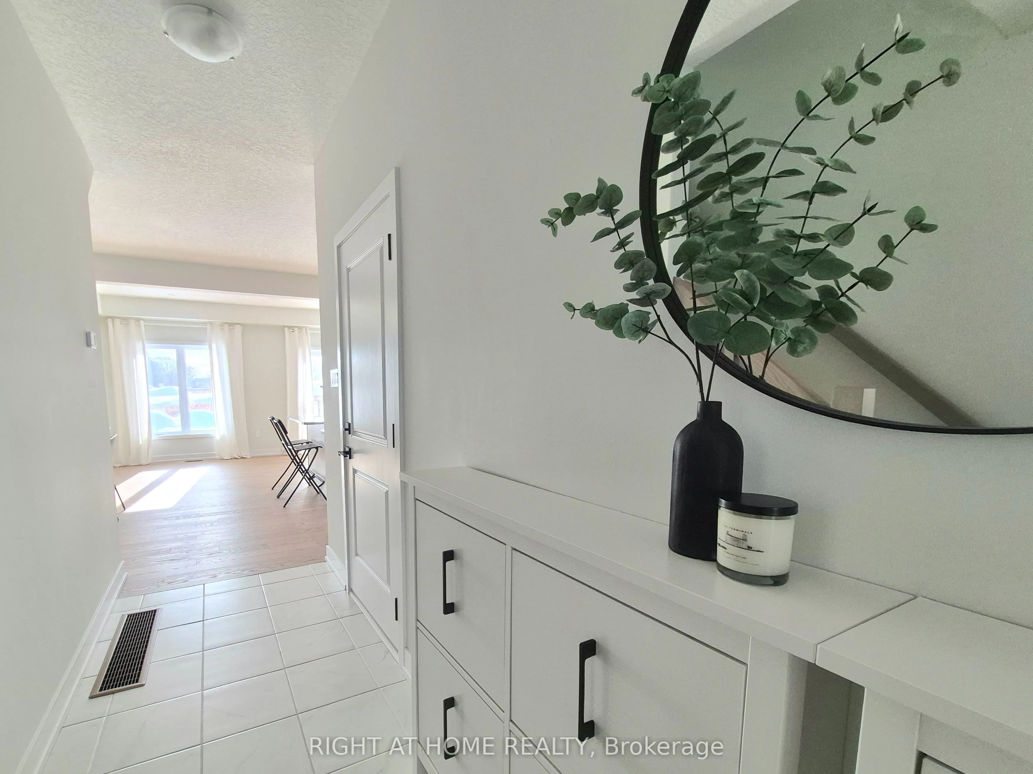 89 Archer Avenue