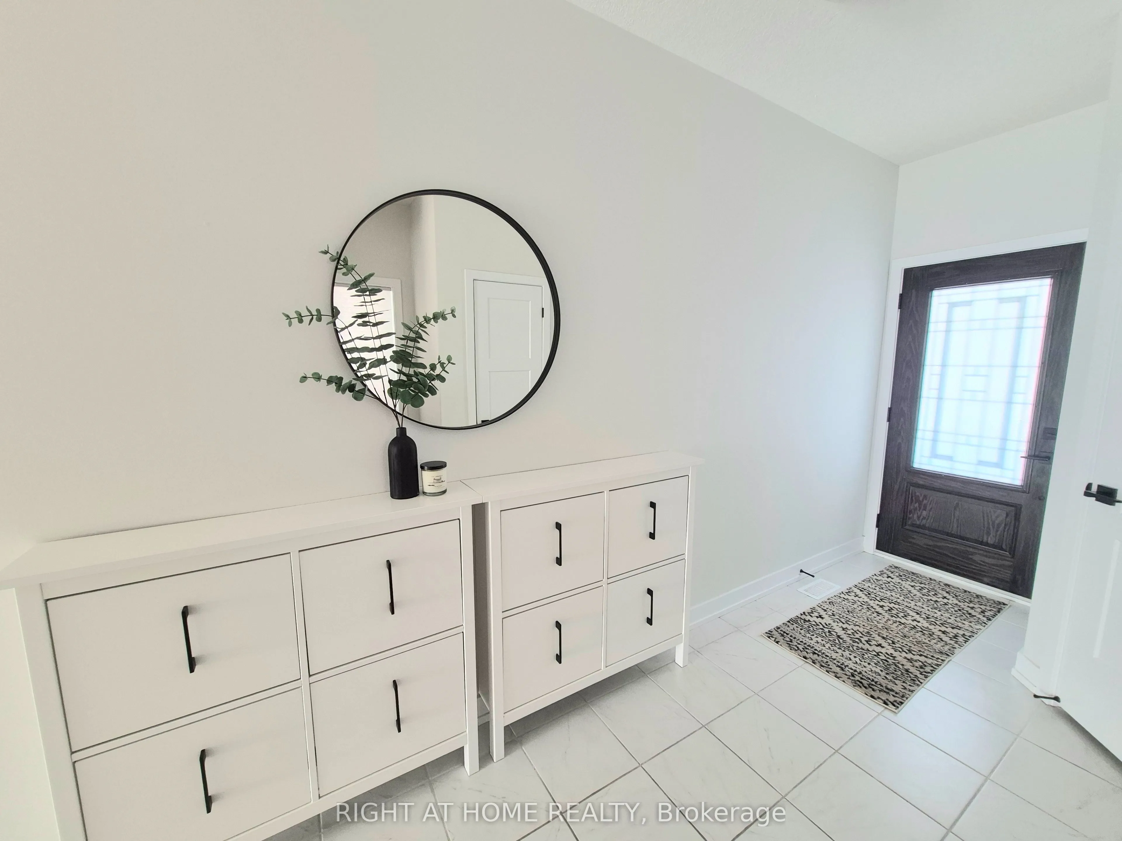 89 Archer Avenue