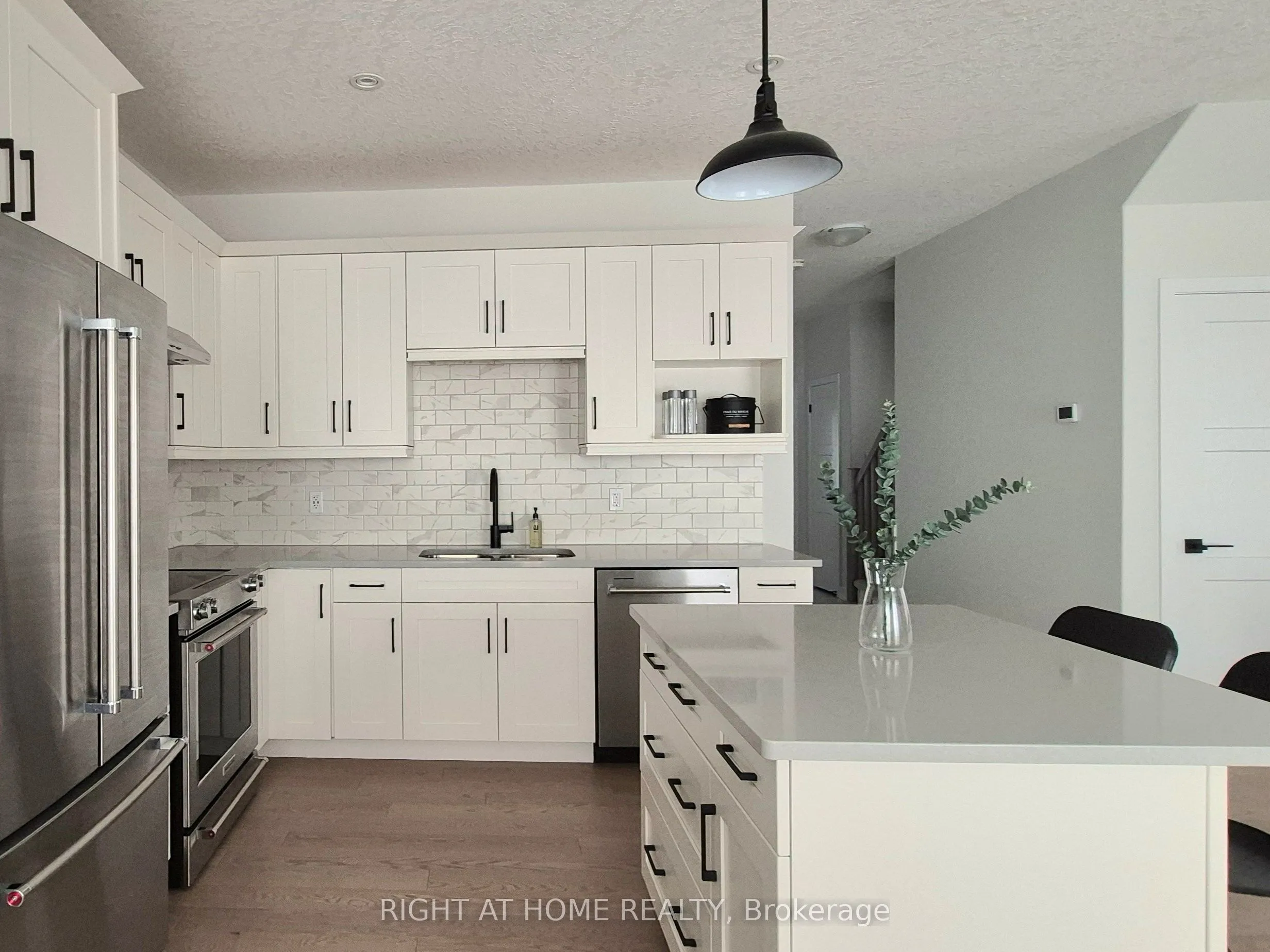 89 Archer Avenue