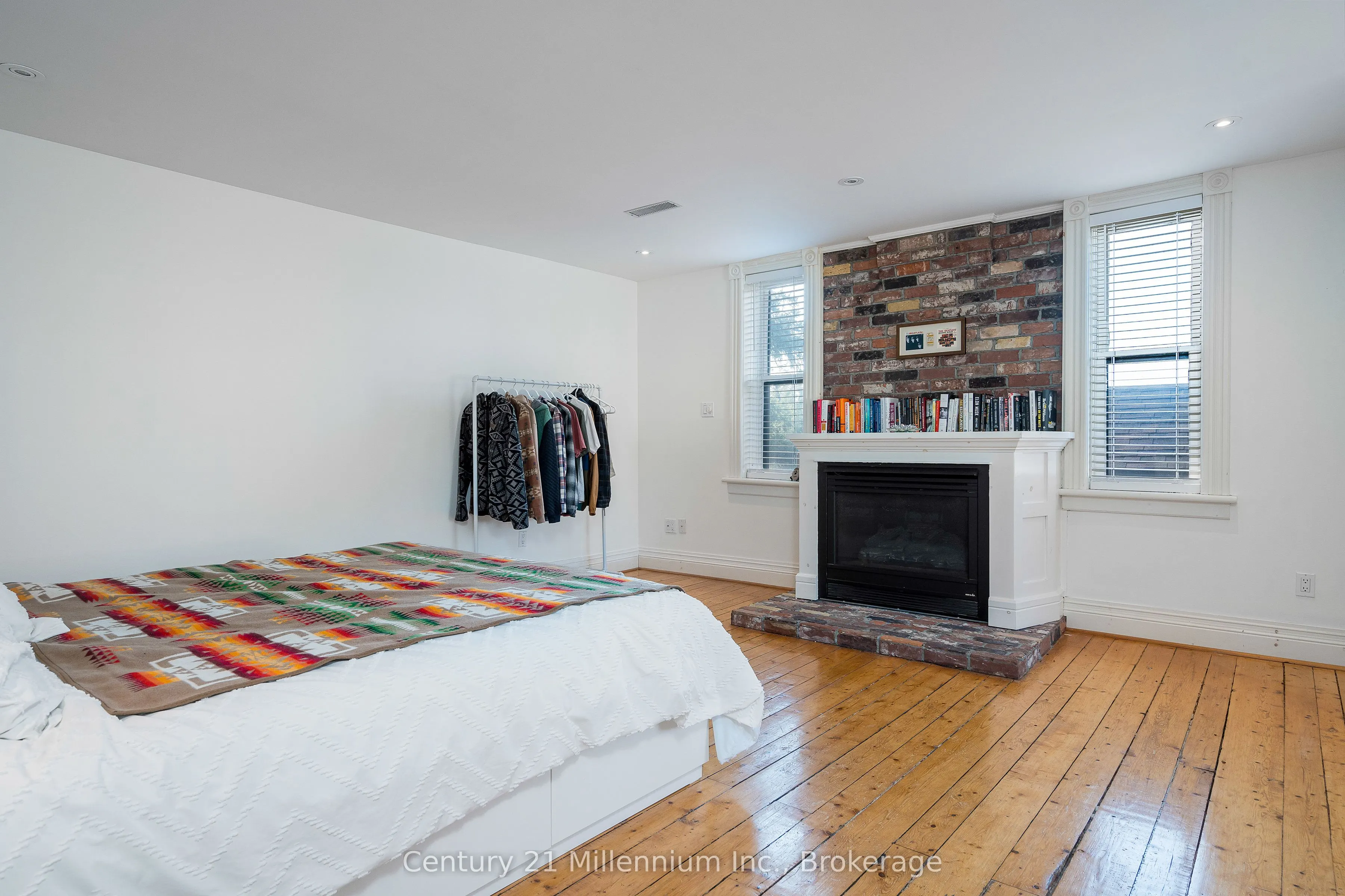 794093 COUNTY ROAD 124