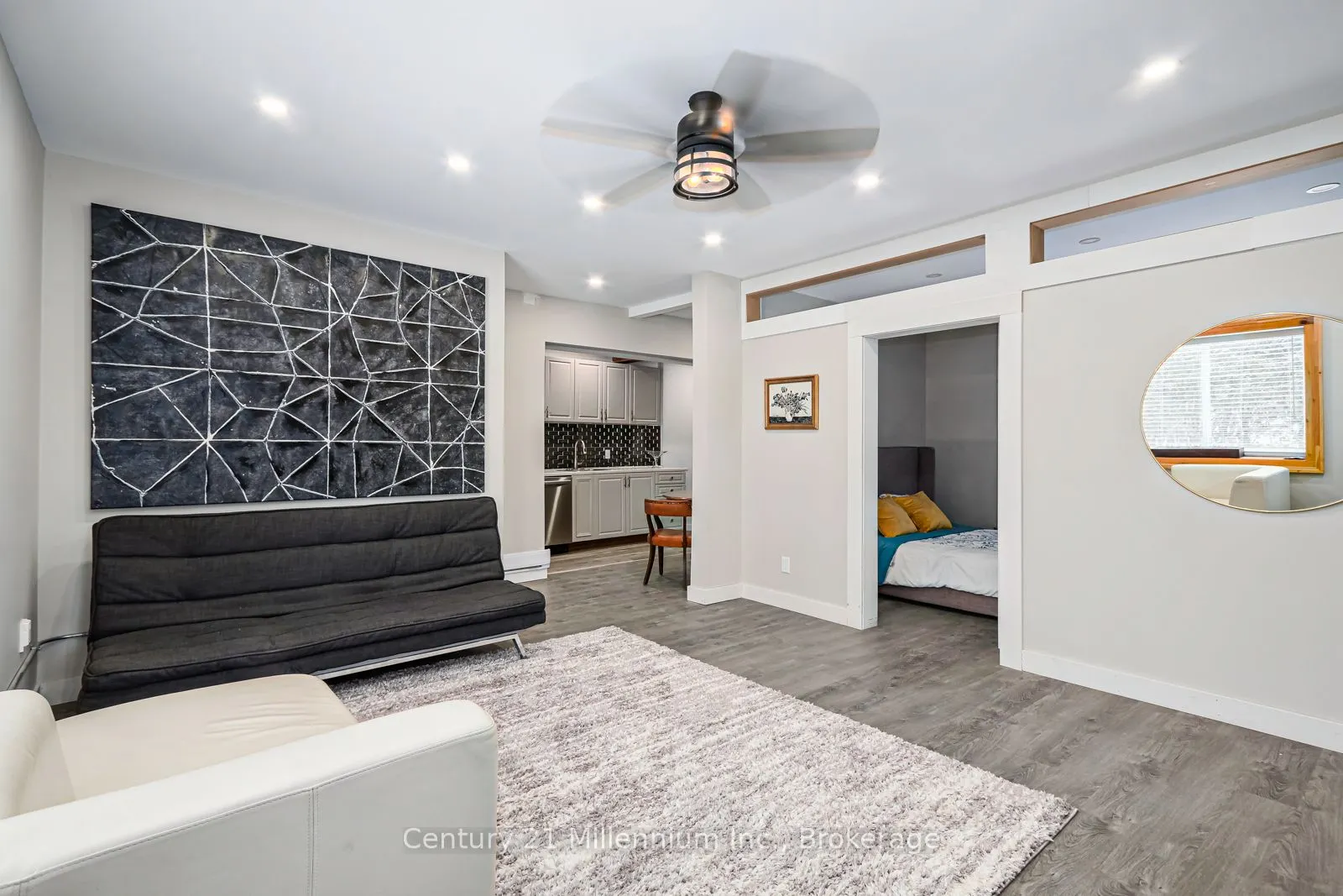 637 Hurontario Street #106