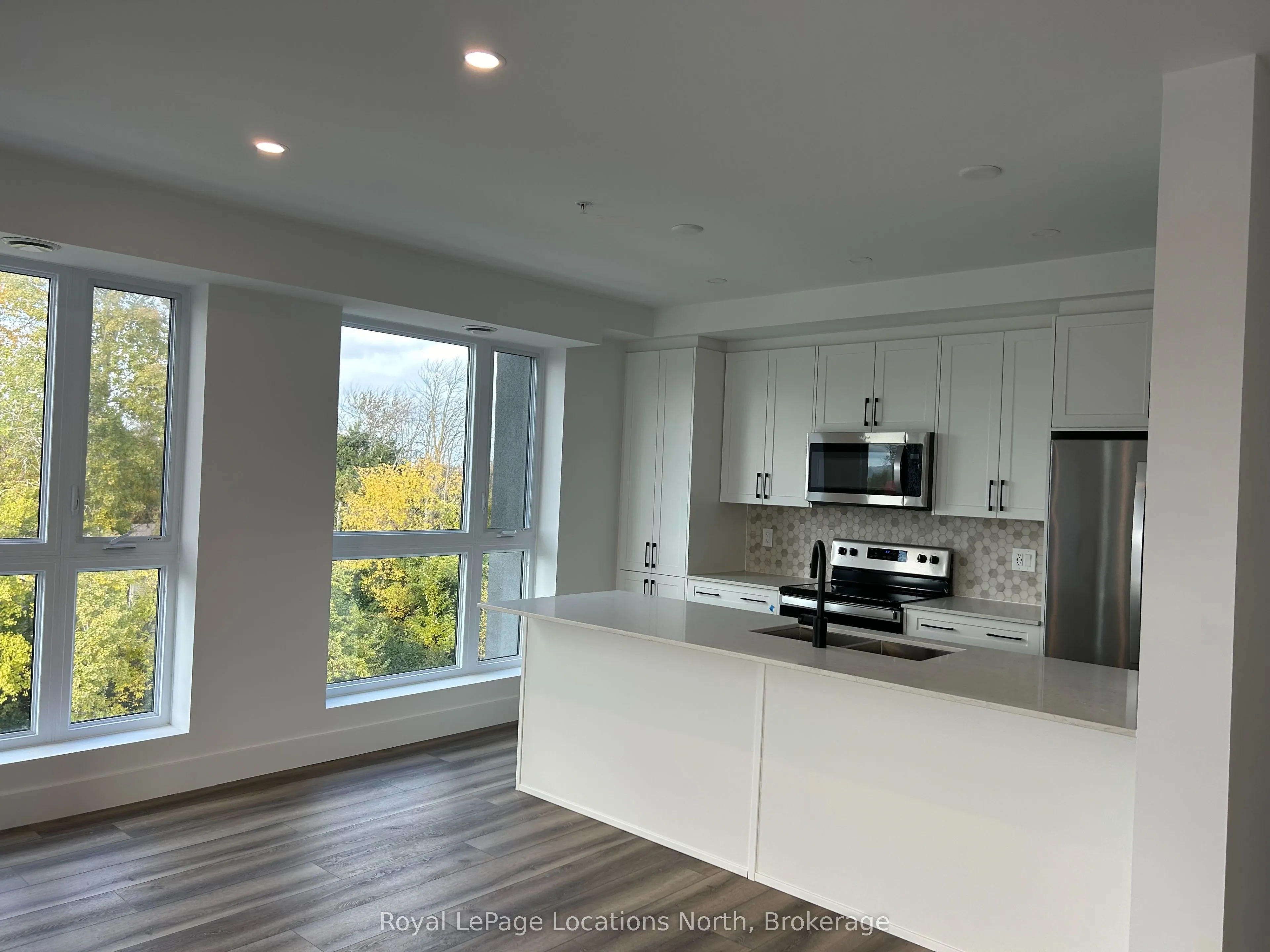 4 KIMBERLY Lane, #320
