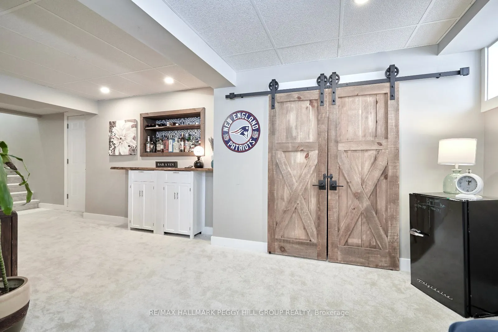 6394 Bluebird Street