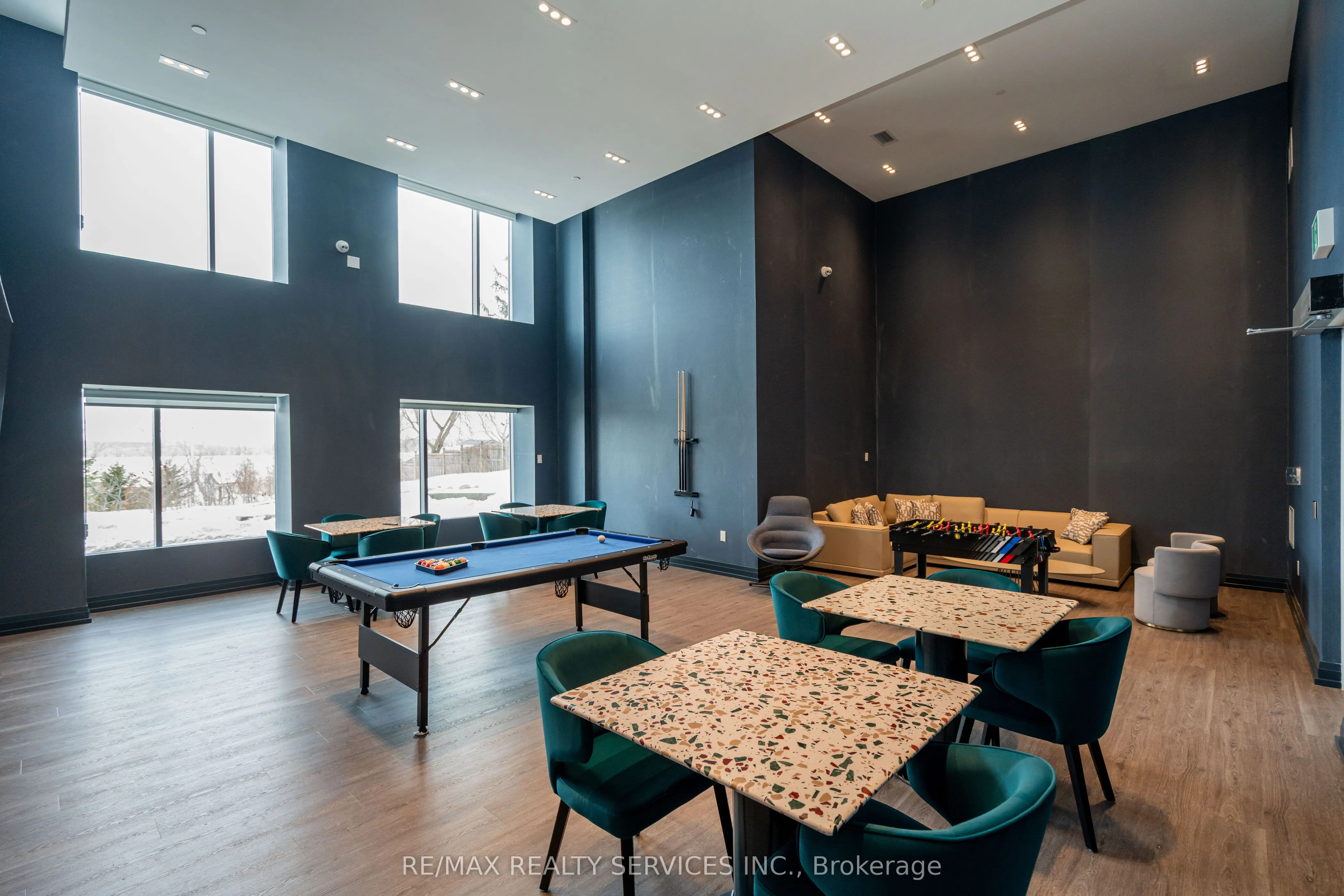 56 Lakeside Terrace, #108