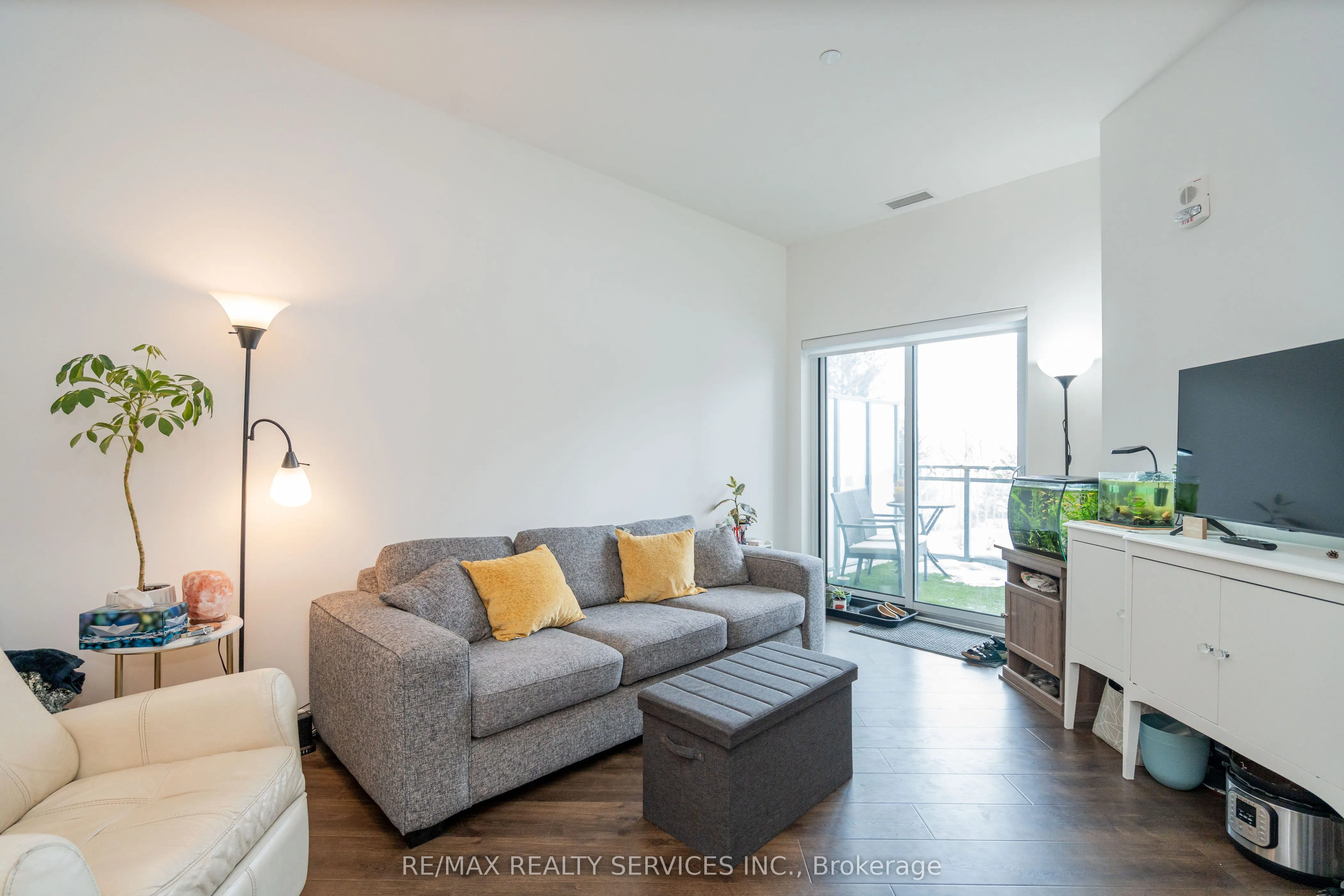 56 Lakeside Terrace, #108