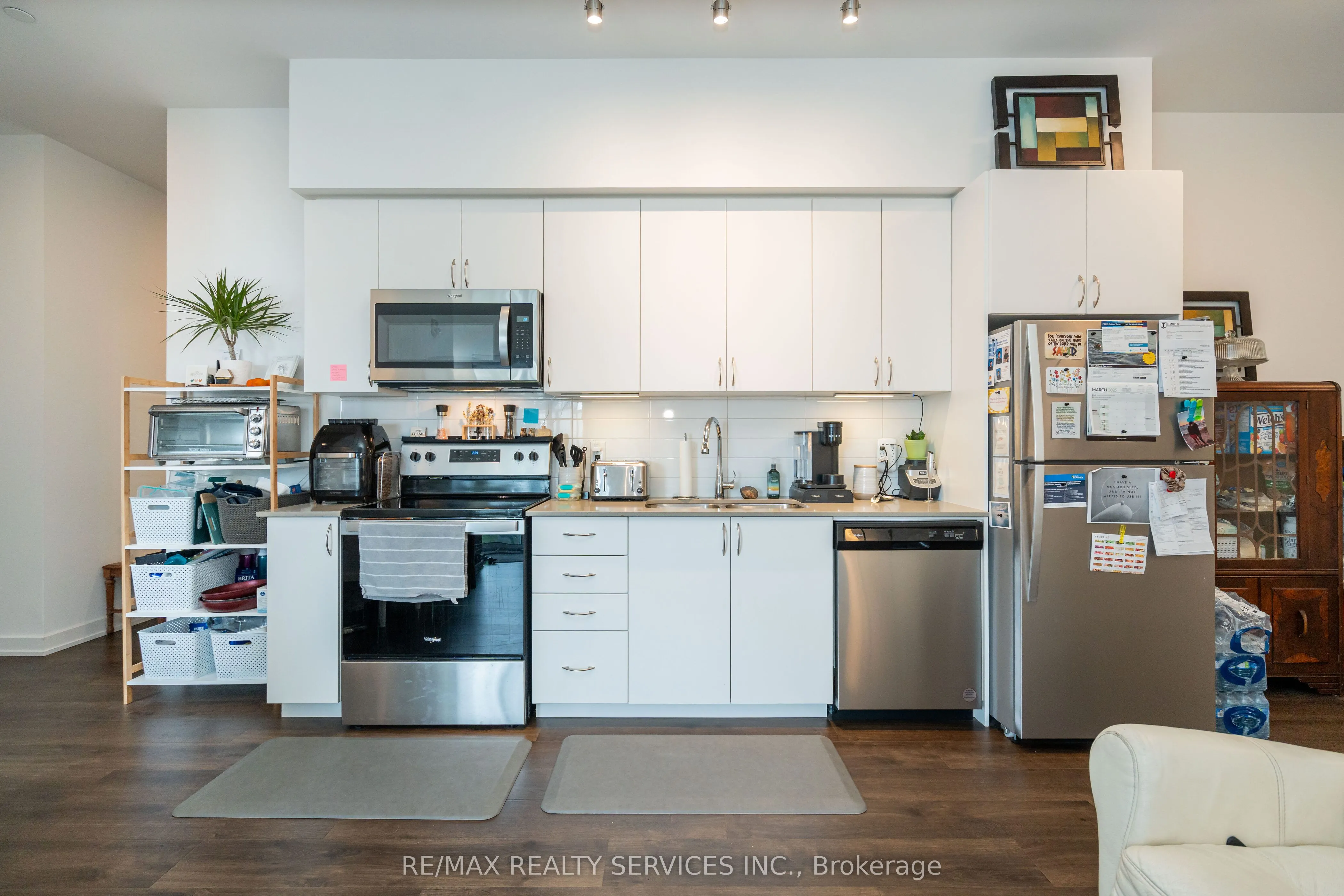 56 Lakeside Terrace, #108