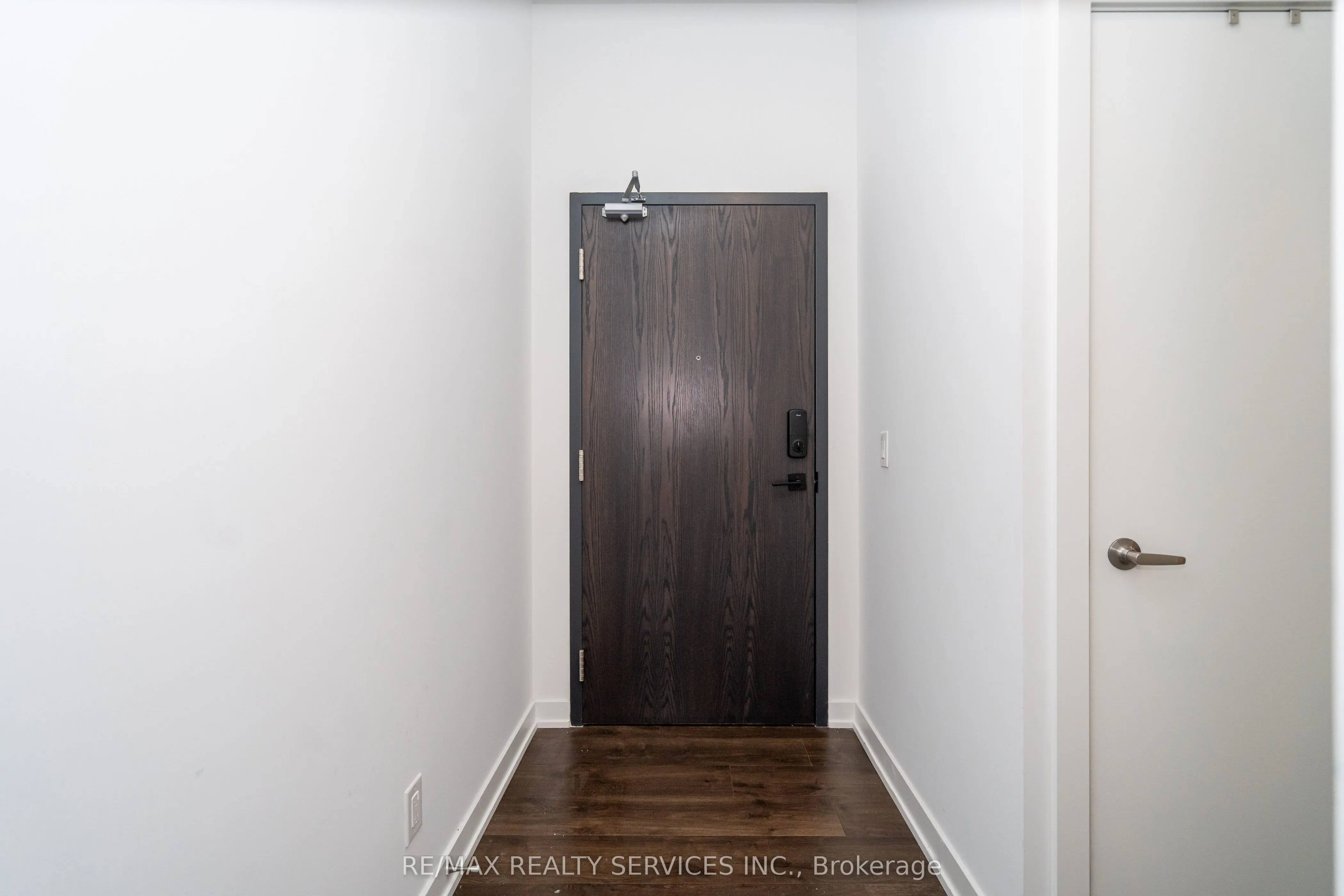 56 Lakeside Terrace, #108