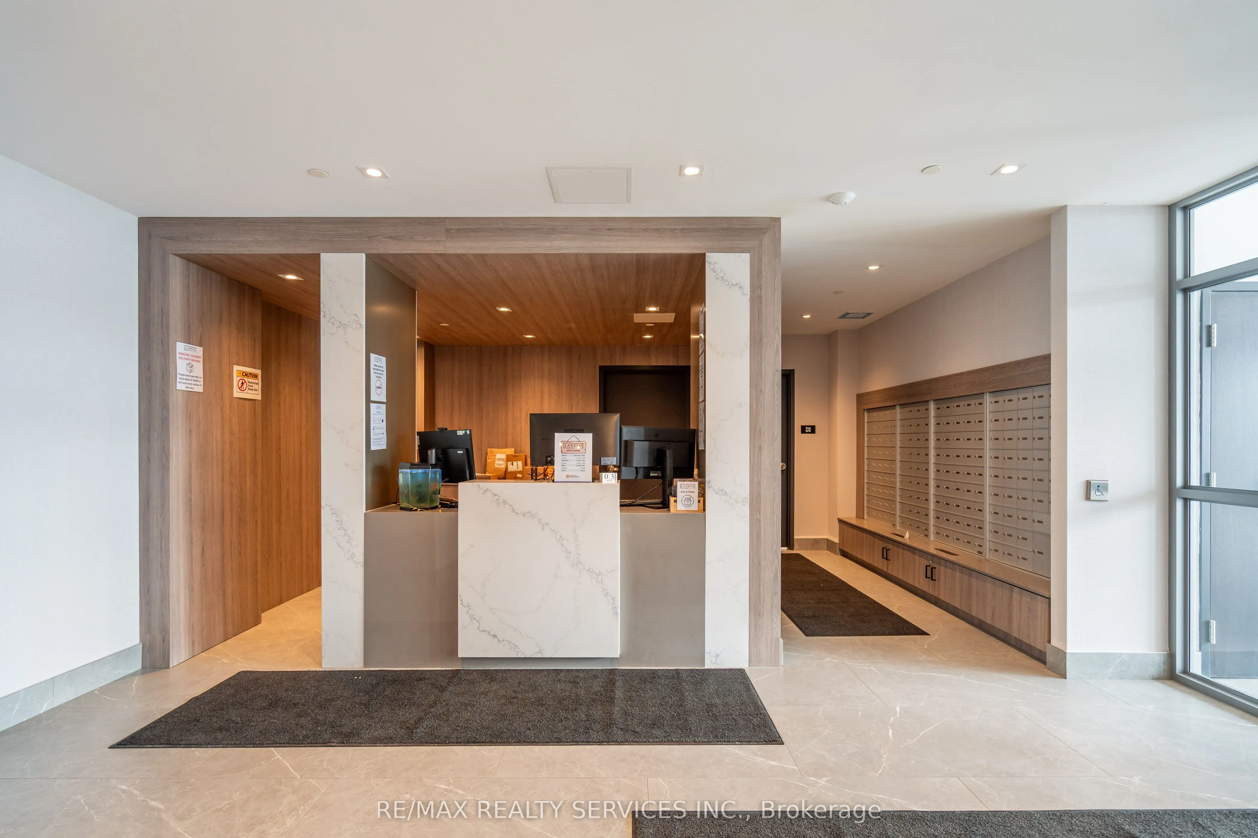 56 Lakeside Terrace, #108