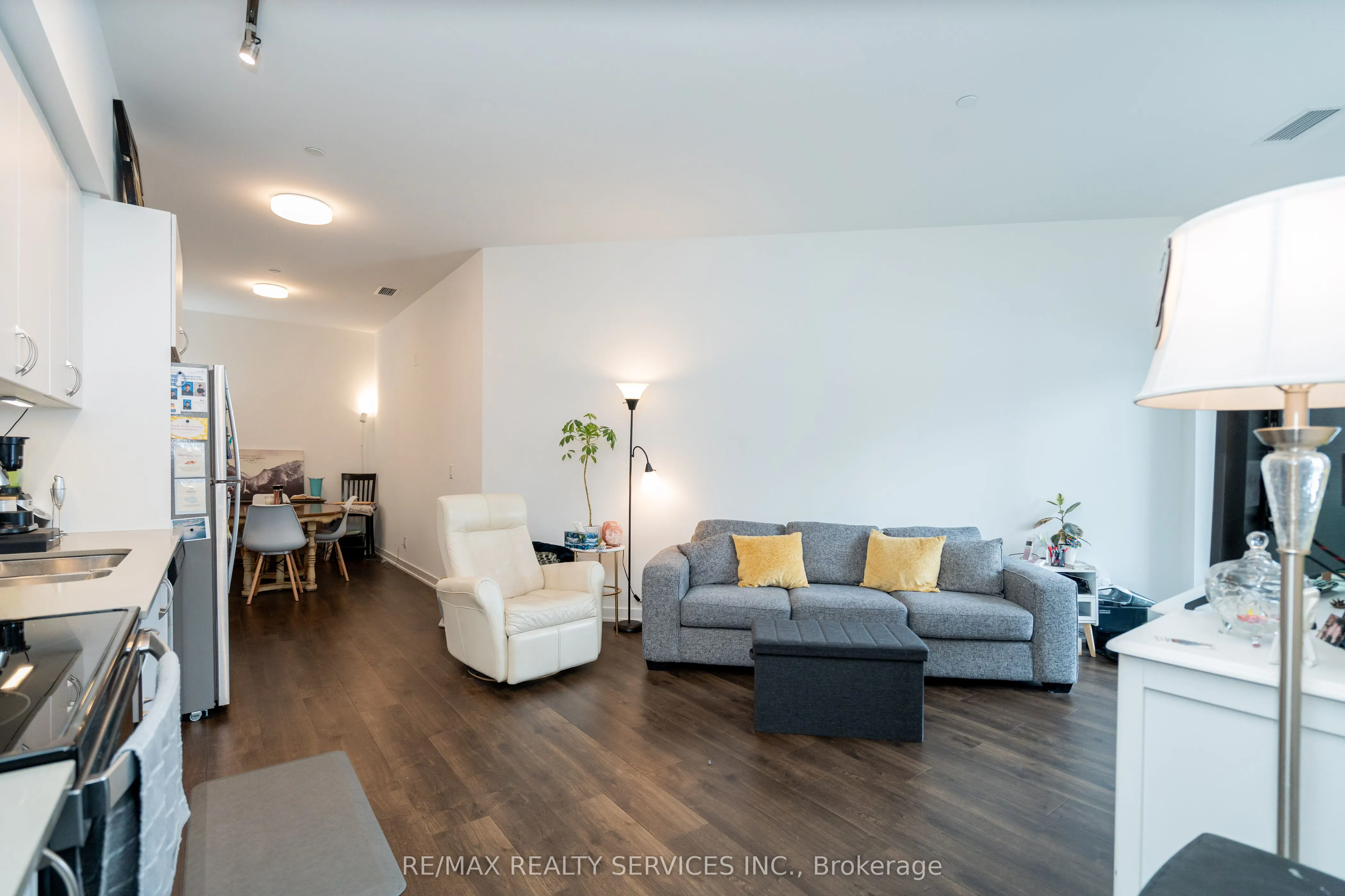 56 Lakeside Terrace, #108