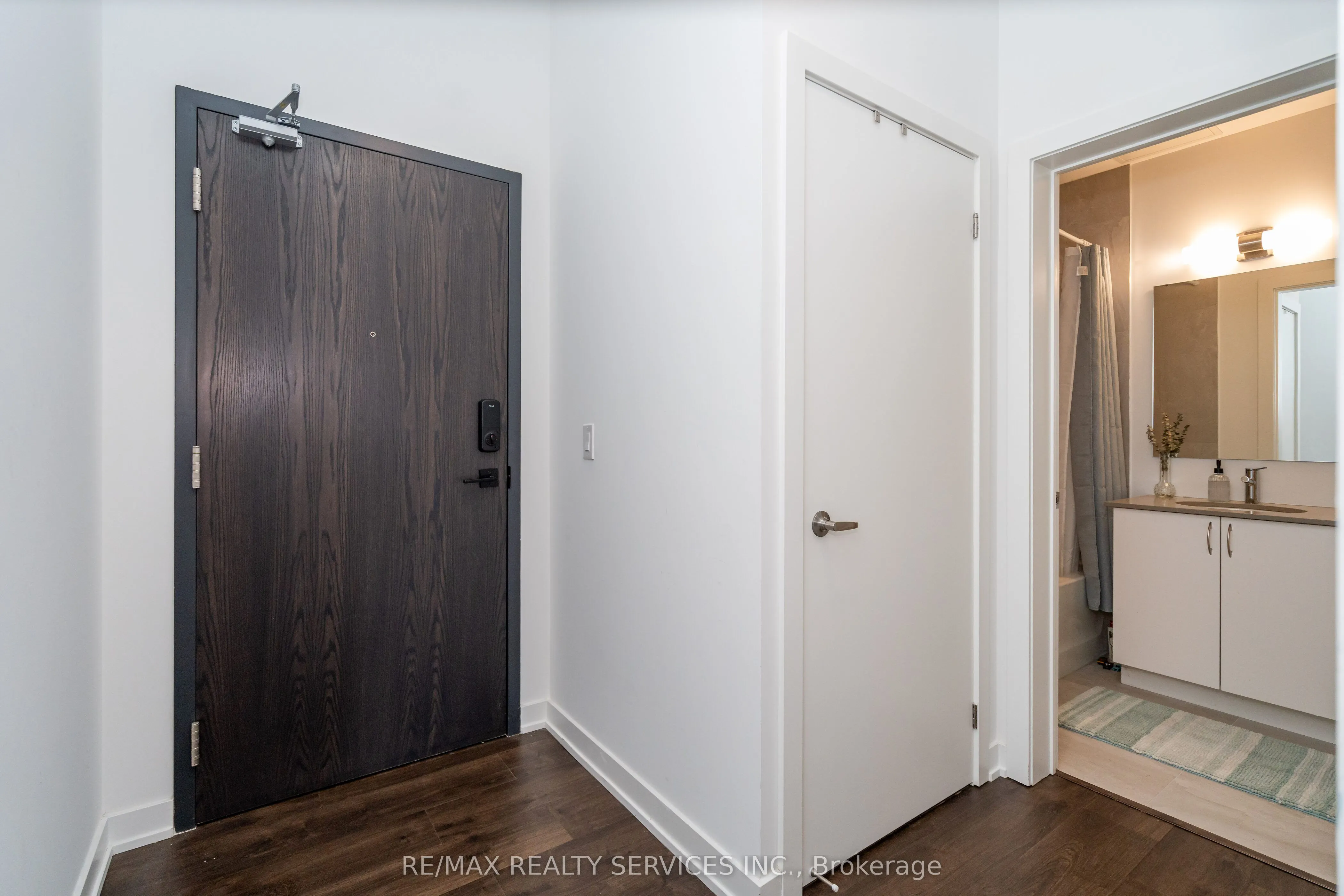 56 Lakeside Terrace, #108
