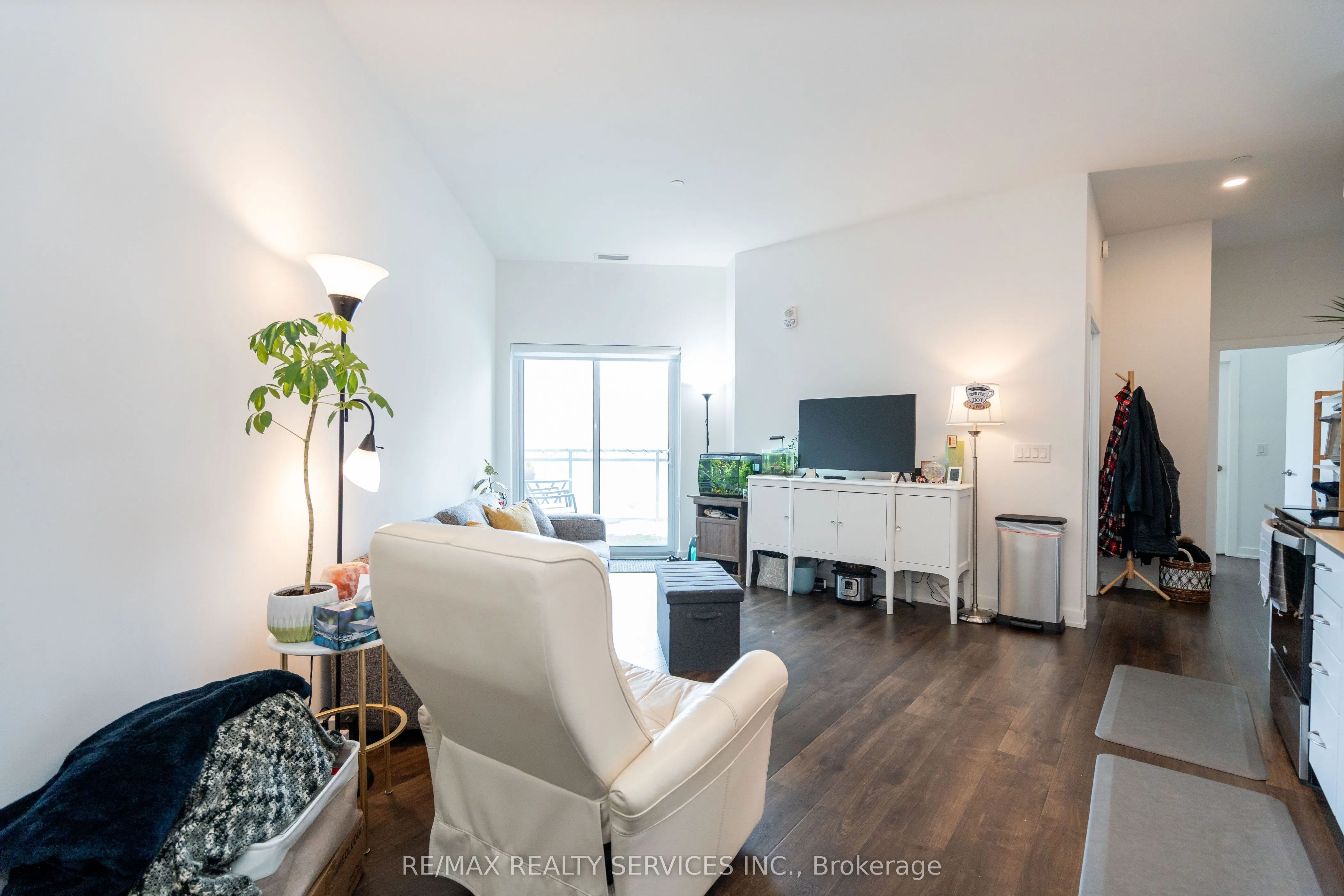 56 Lakeside Terrace, #108