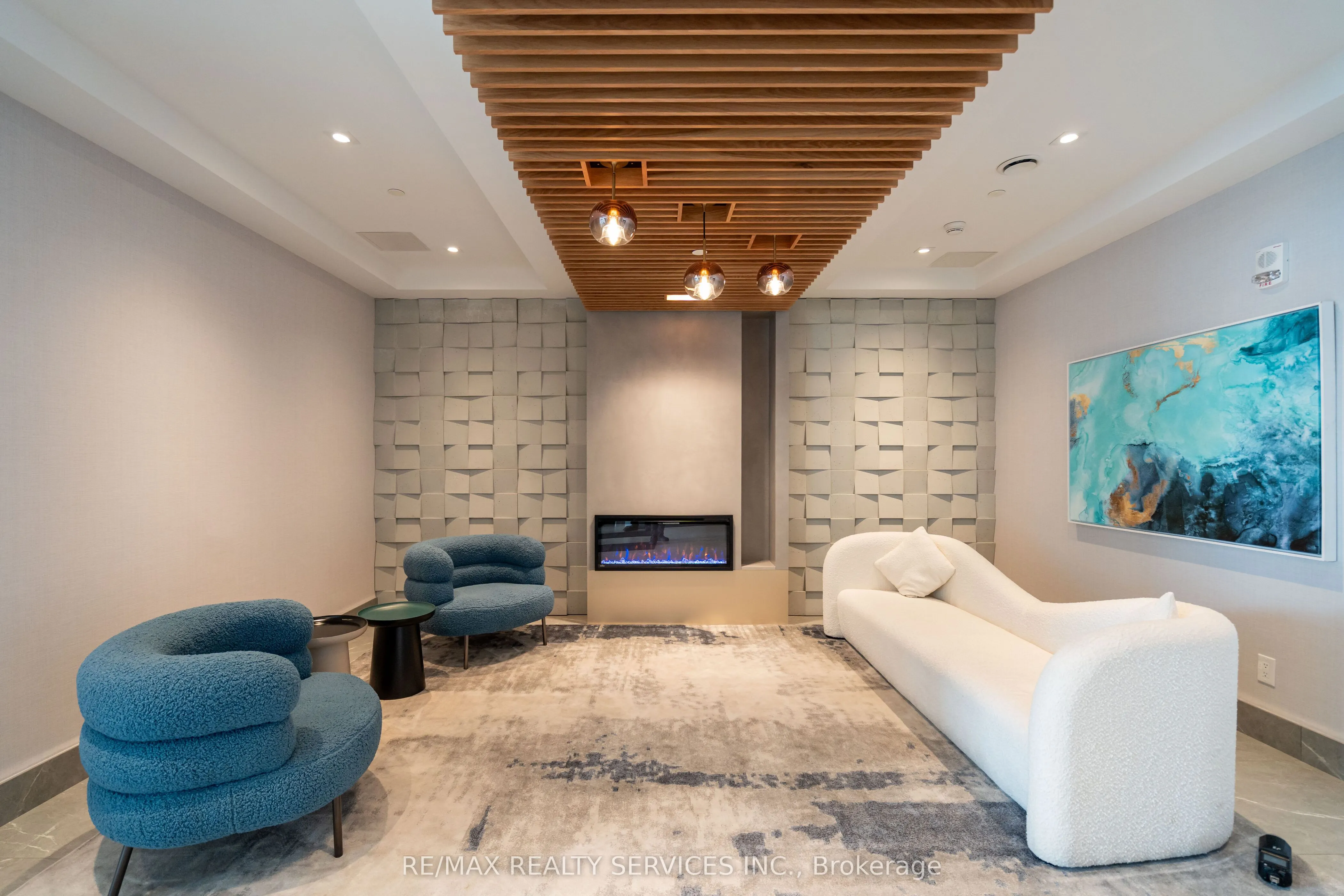56 Lakeside Terrace, #108