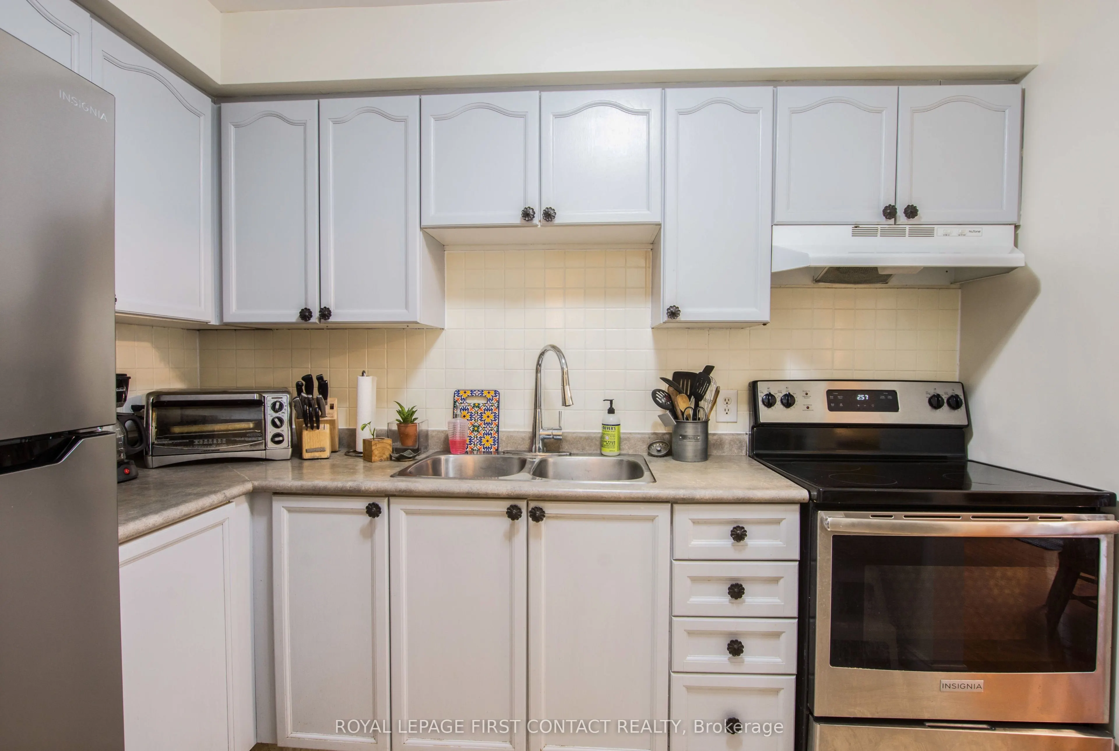 261 Rose Street #4