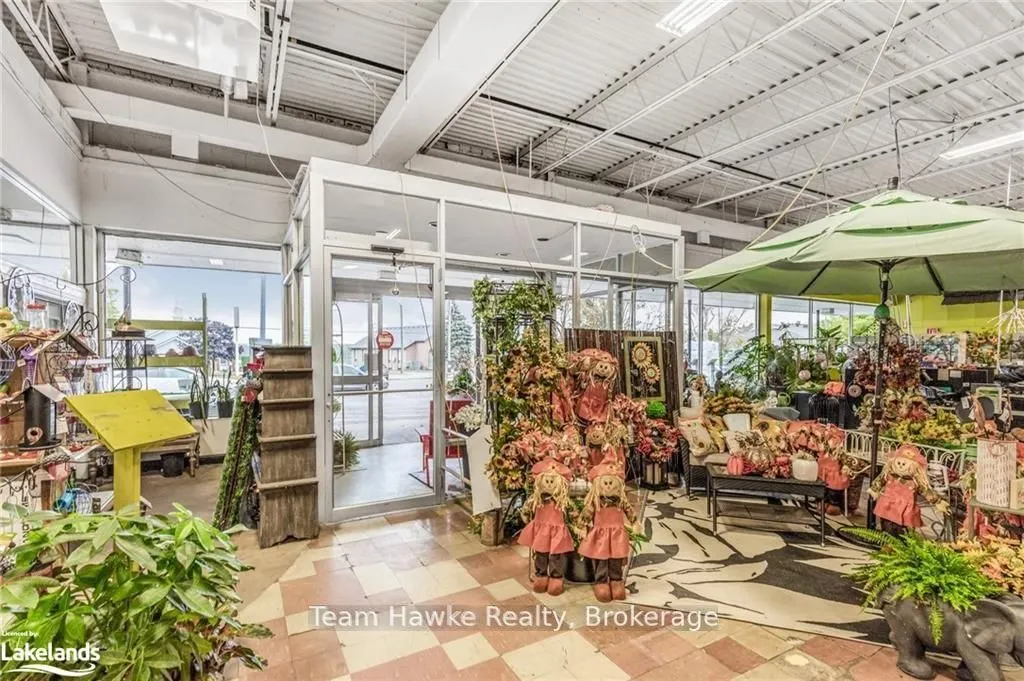 830 YONGE Street