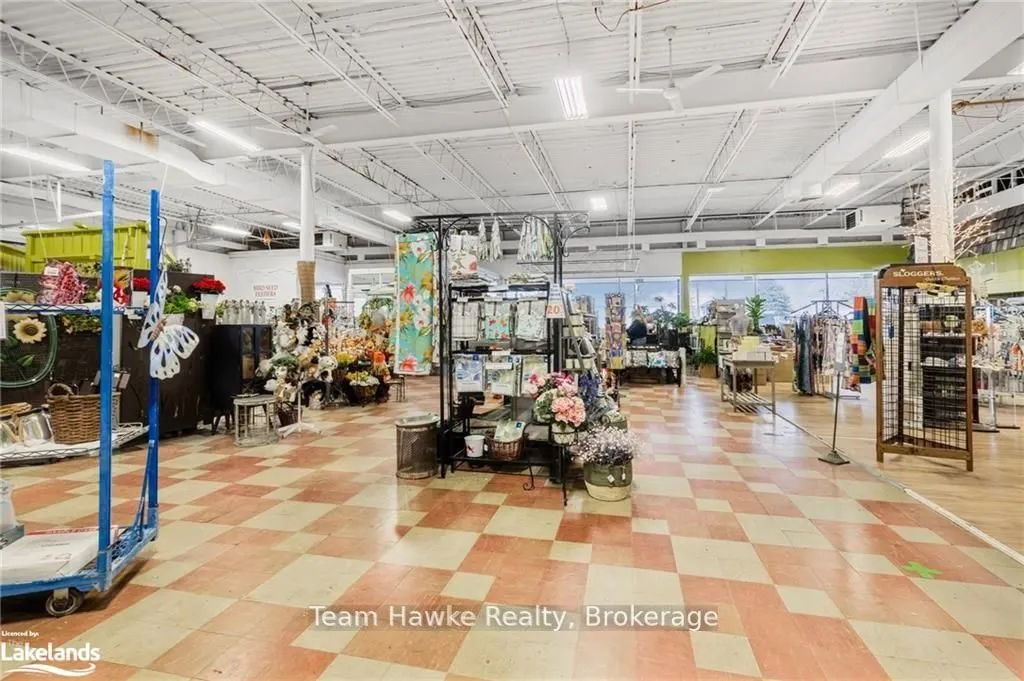 830 YONGE Street