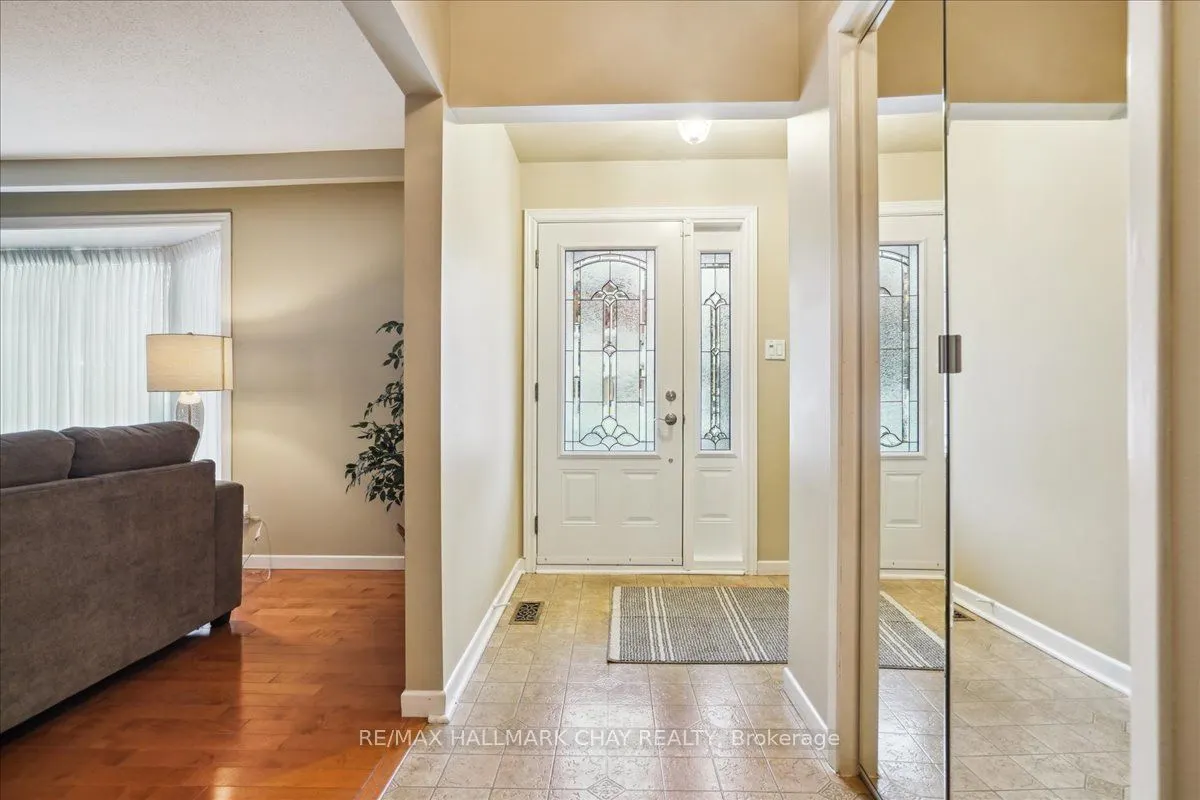 53 Roslyn Road