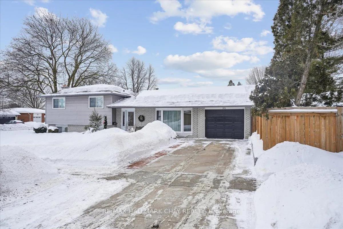 53 Roslyn Road