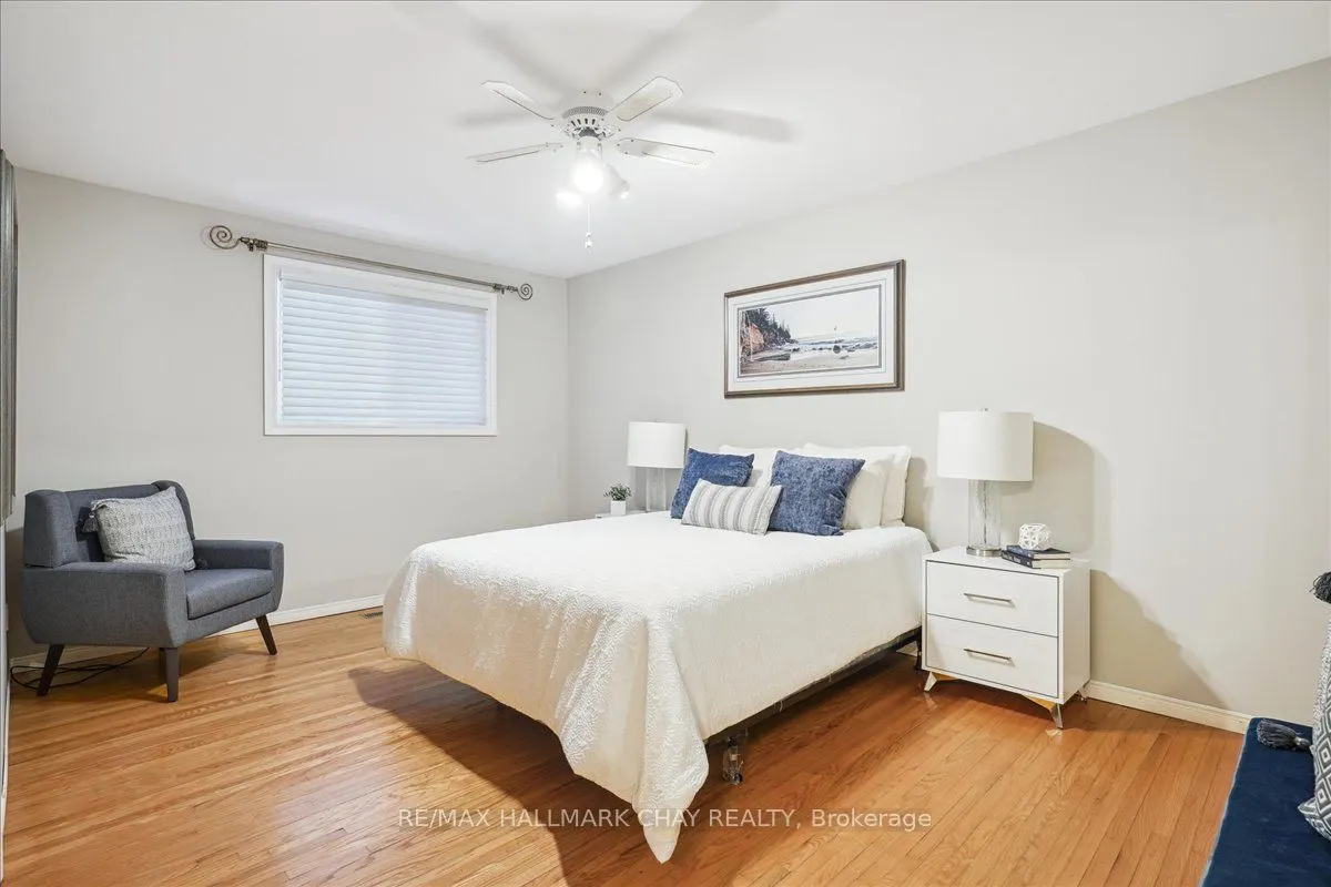 53 Roslyn Road