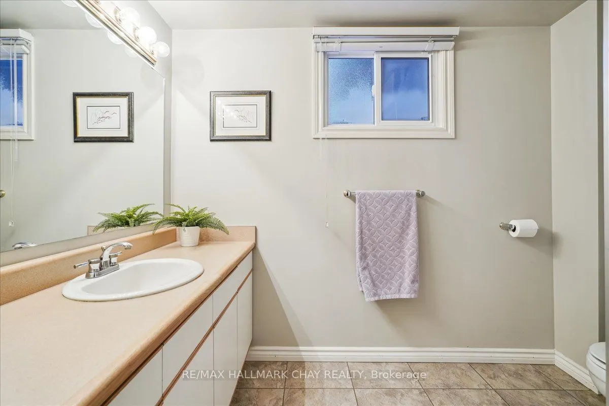 53 Roslyn Road