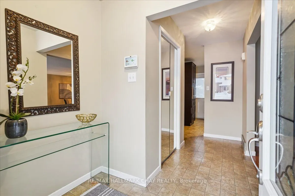 53 Roslyn Road