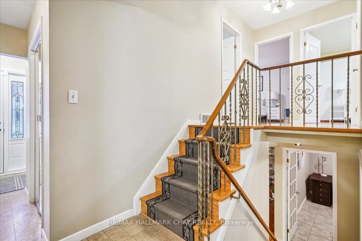 53 Roslyn Road