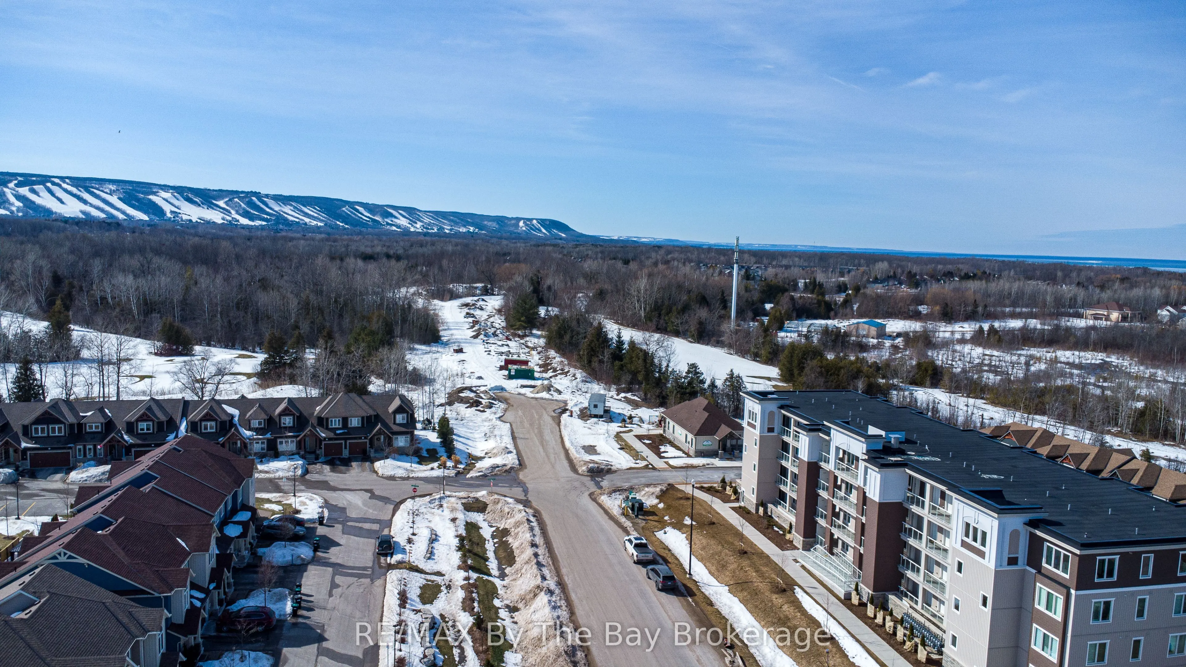 17 Spooner Crescent, #205