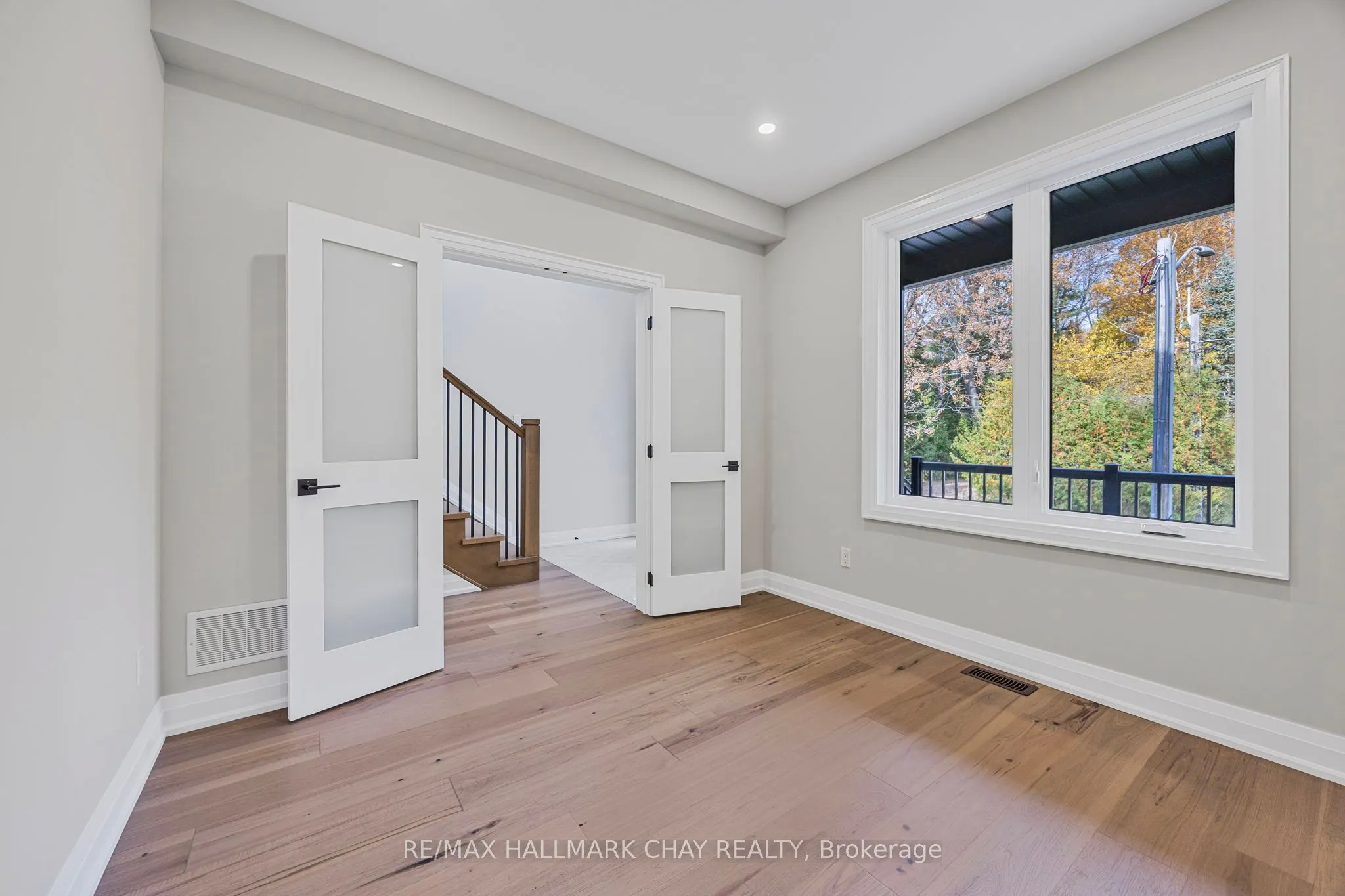 90 37th Street N