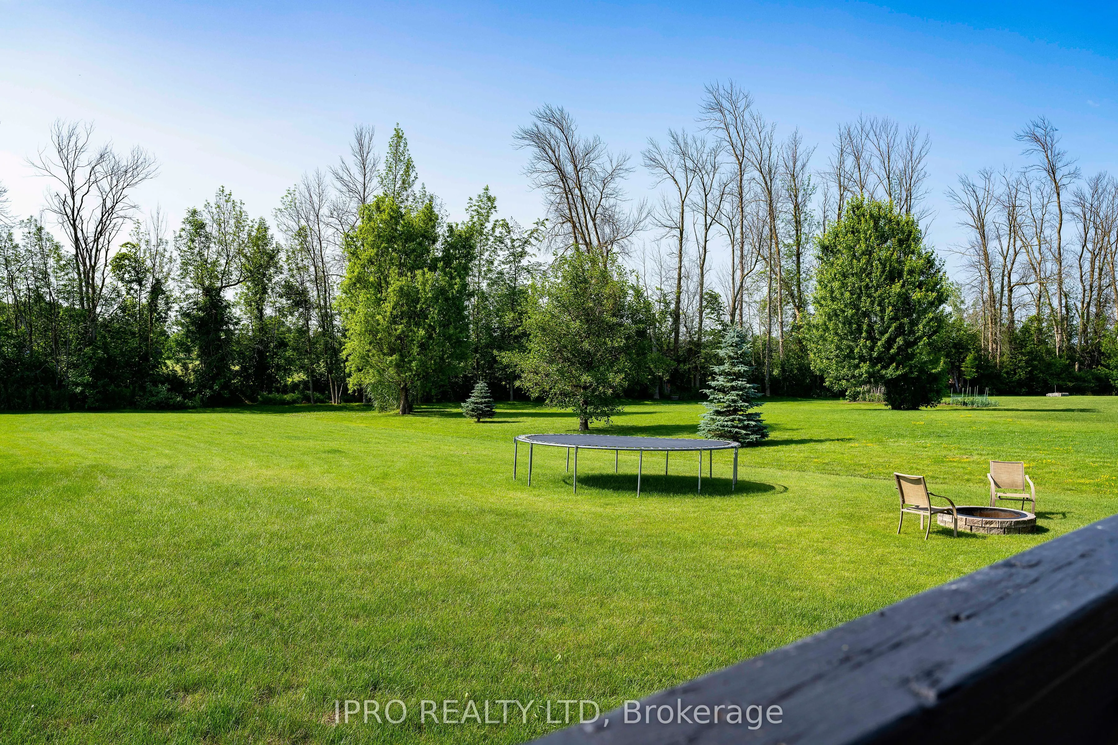 17 Maple Drive