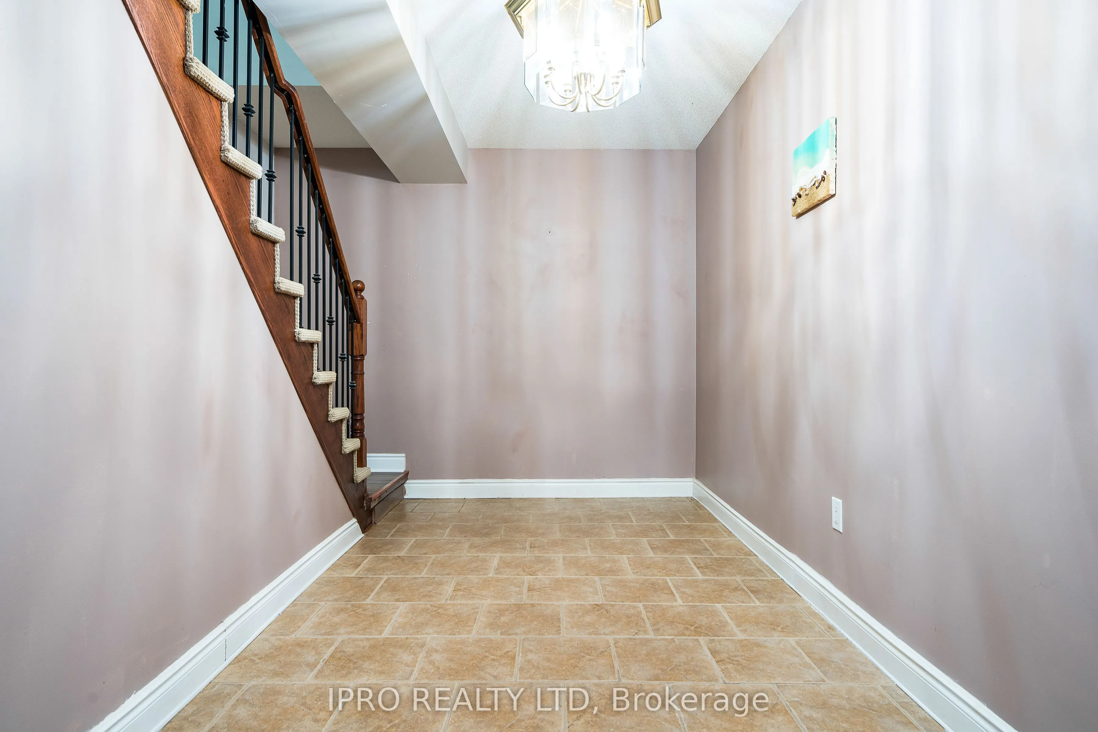 17 Maple Drive
