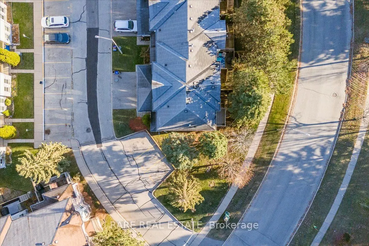 120 D'ambrosio Drive, #28