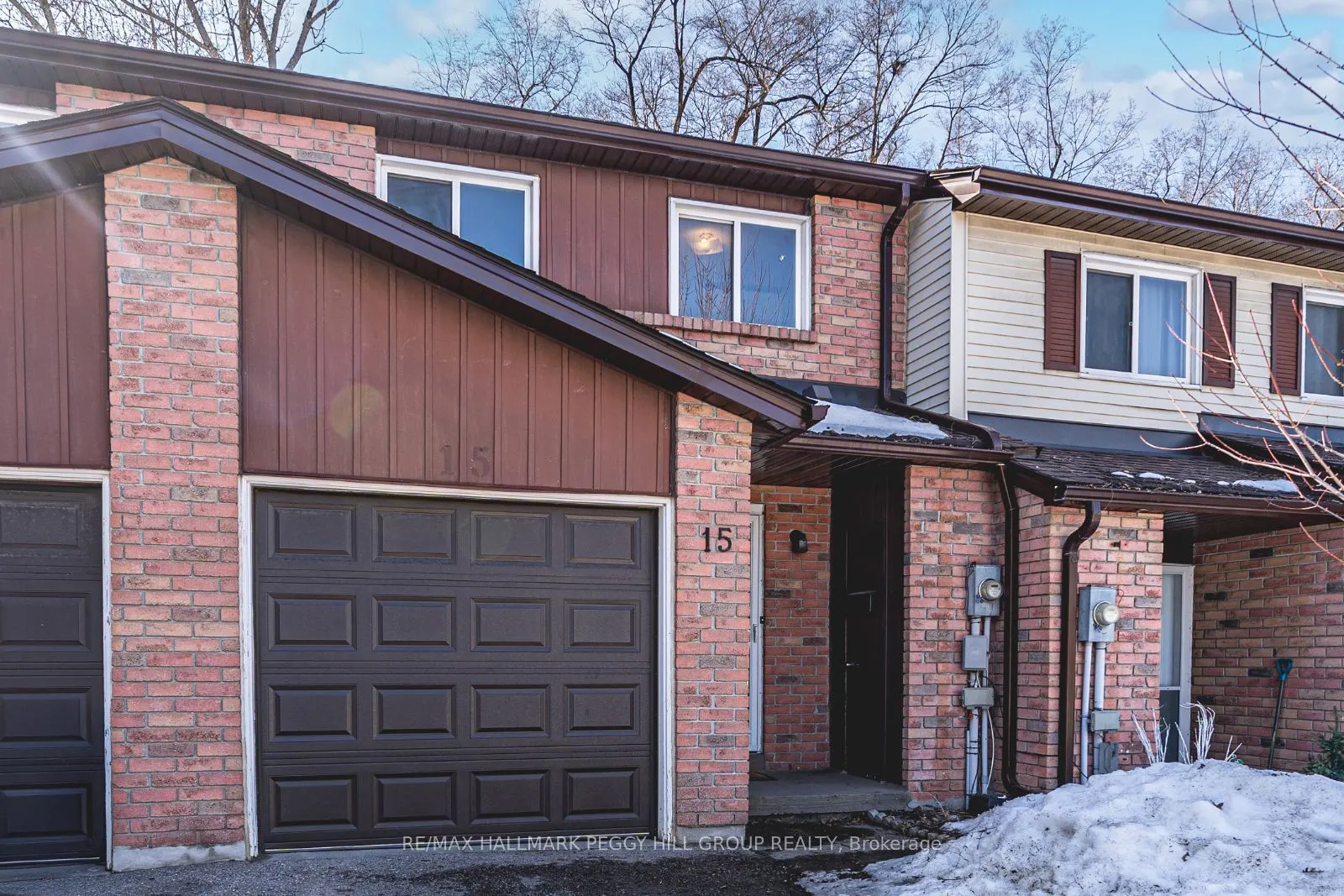 52 Adelaide Street, #15