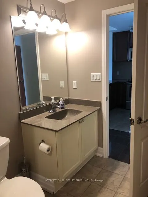 699 ABERDEEN Boulevard, #504