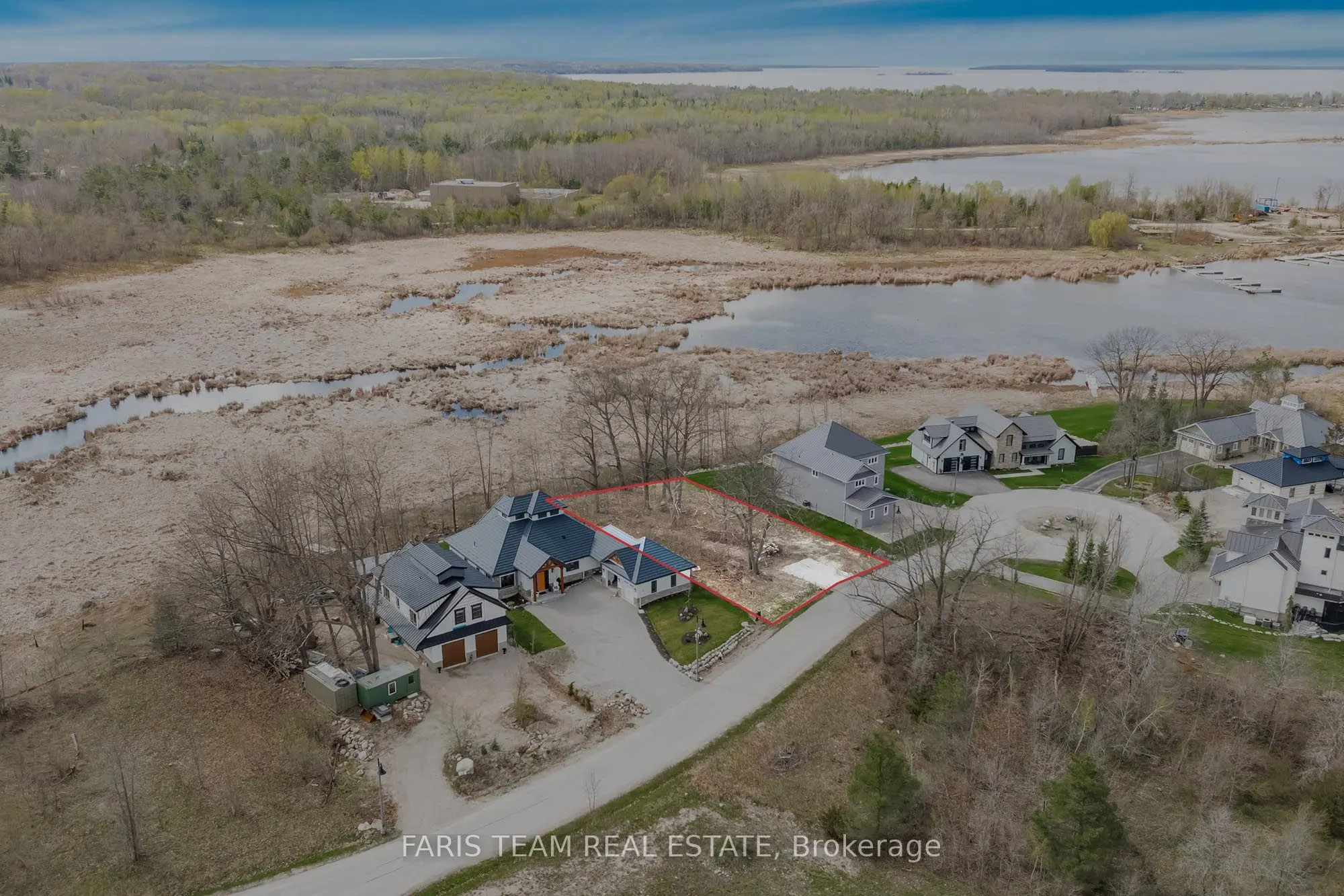 14 Swan Lane, #53
