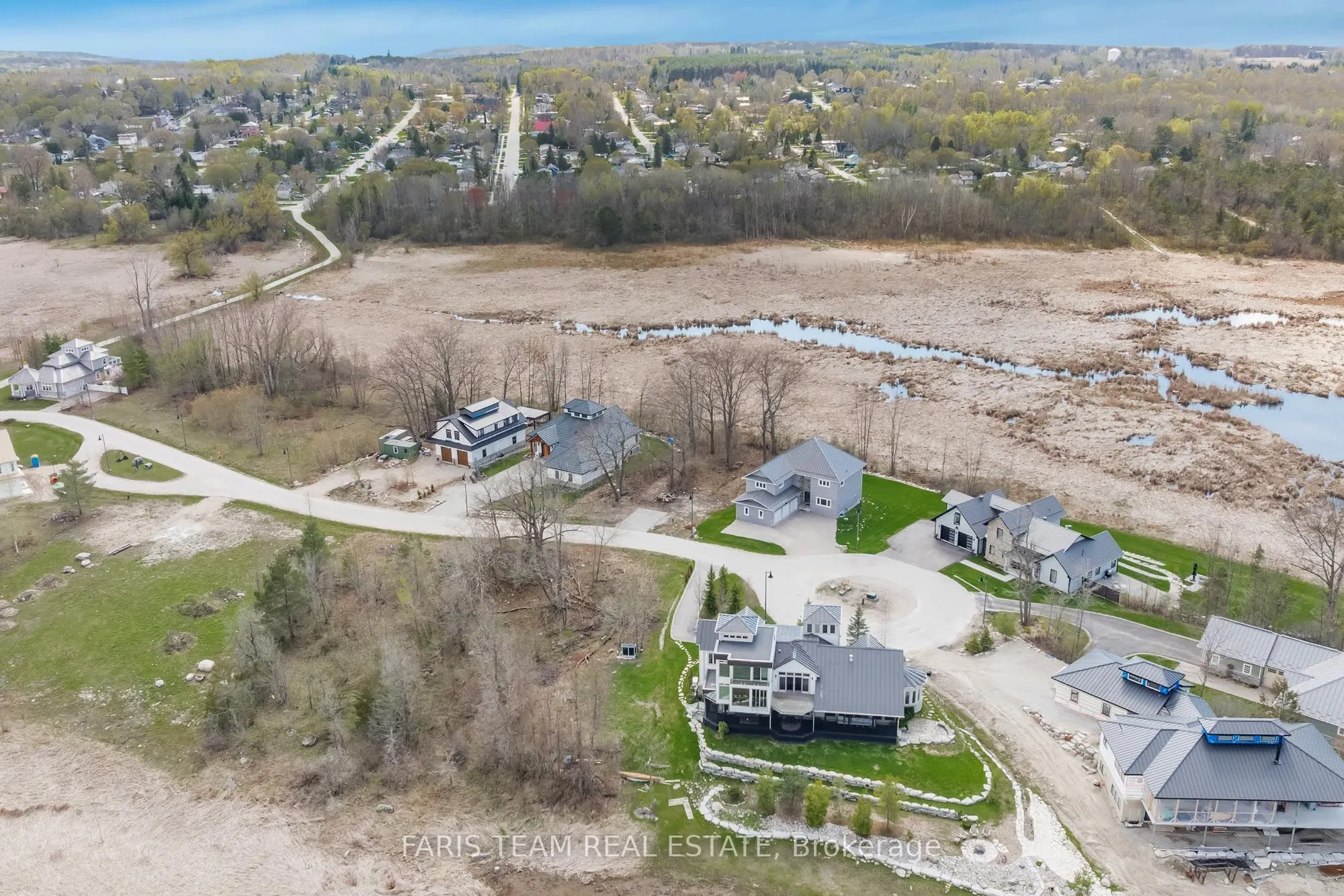 14 Swan Lane, #53