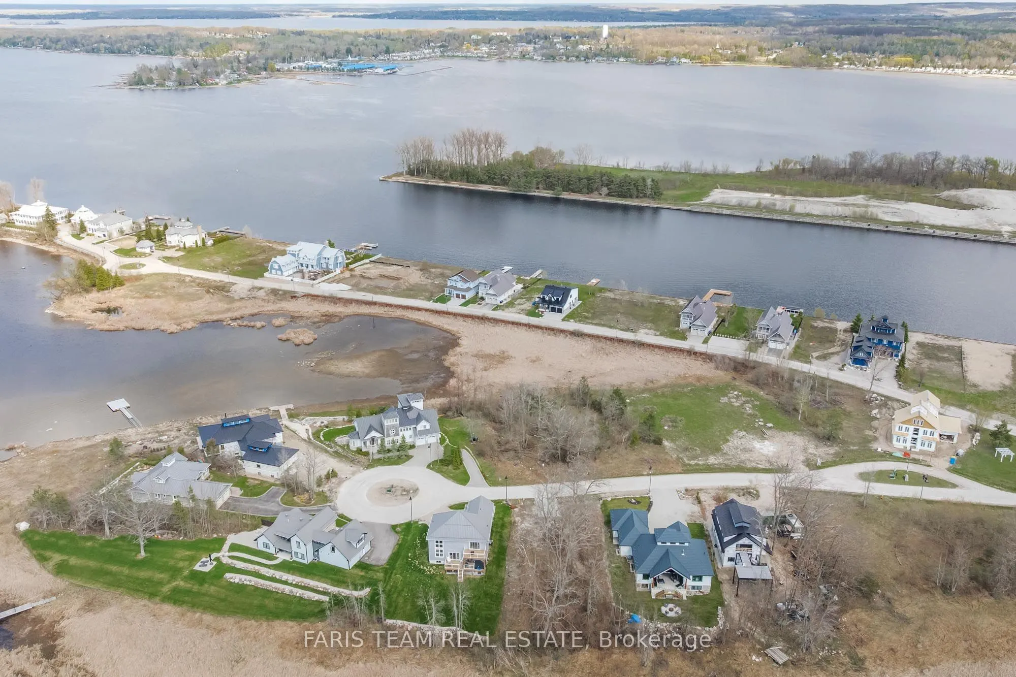 14 Swan Lane, #53