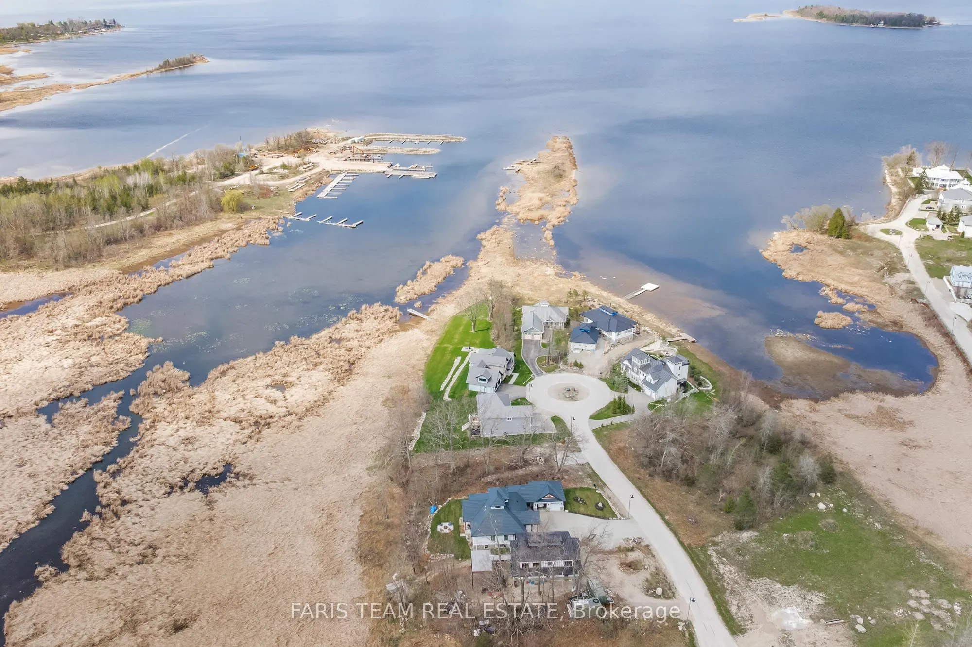 14 Swan Lane, #53