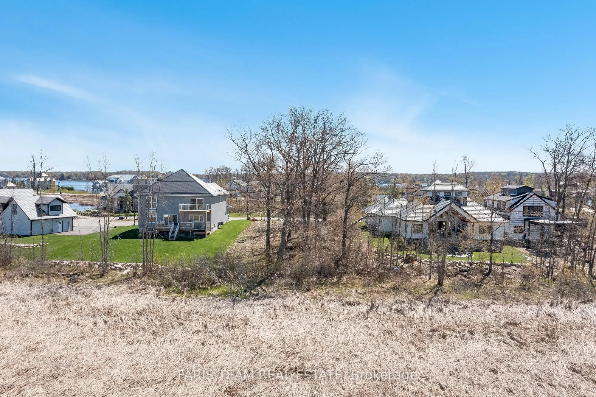 14 Swan Lane, #53