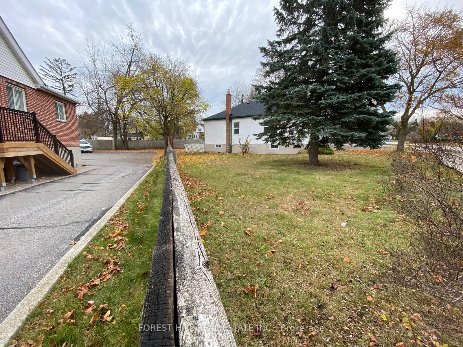 321 Innisfil Street