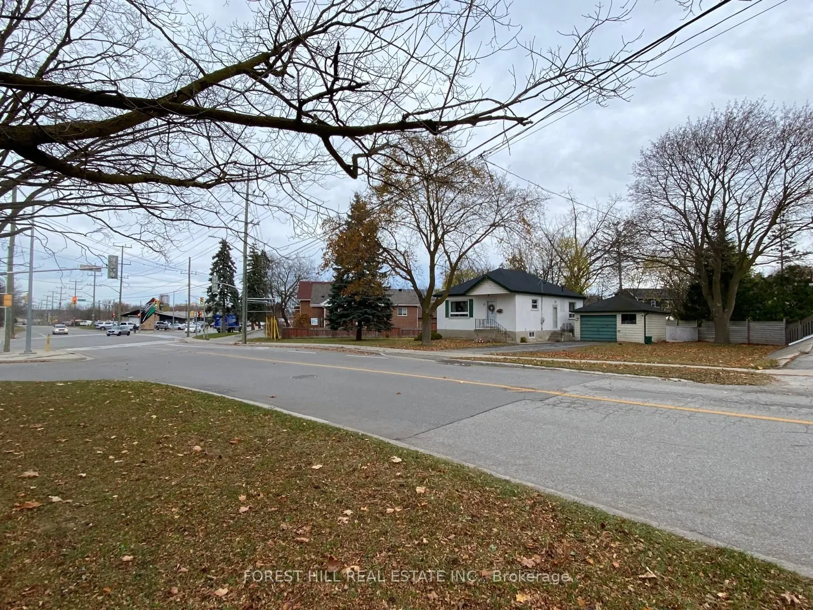 321 Innisfil Street