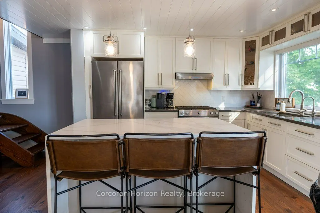 280 ROBINS POINT Road