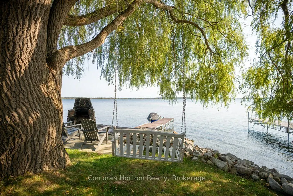 280 ROBINS POINT Road