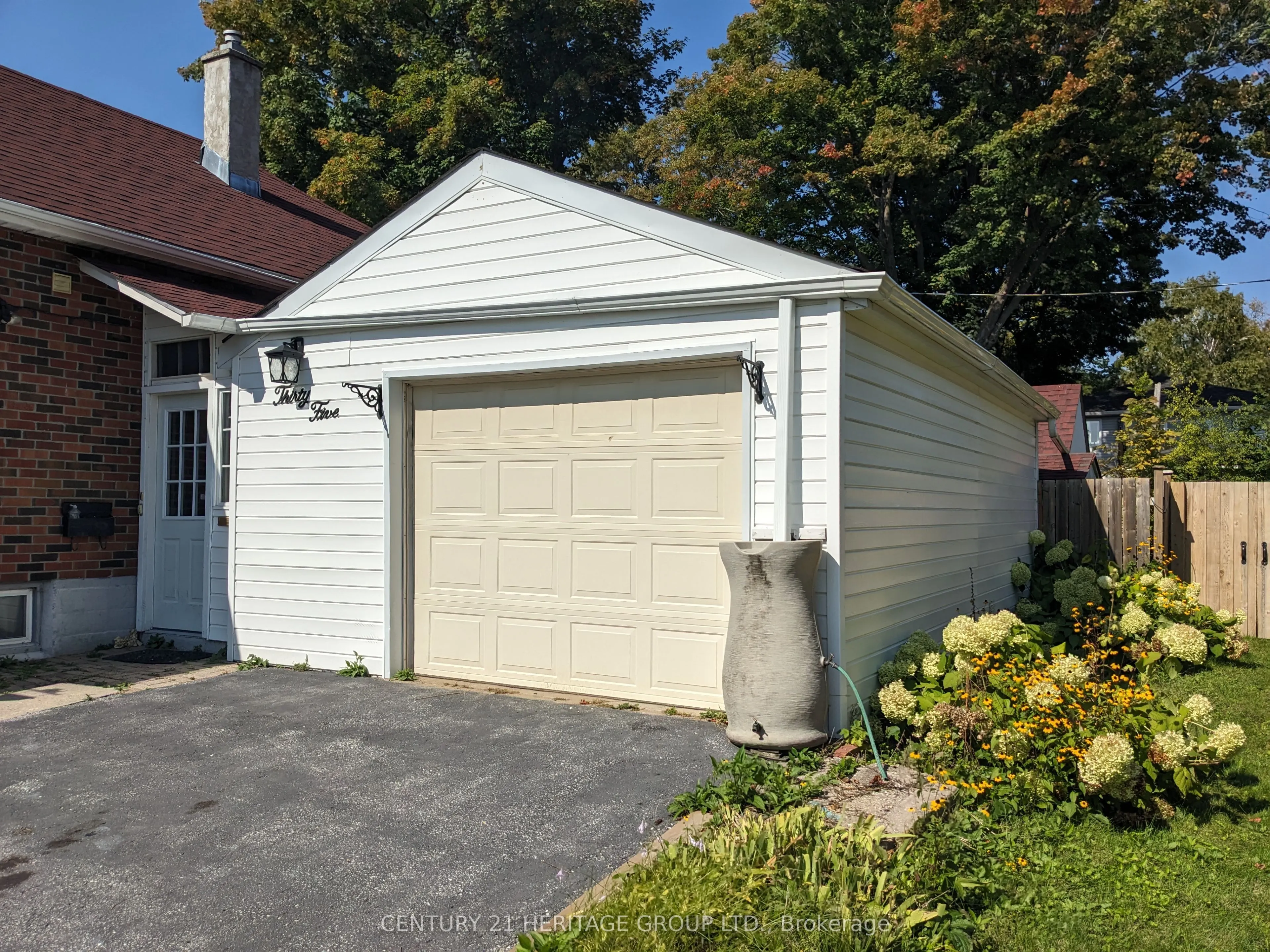 35 Argyle Avenue